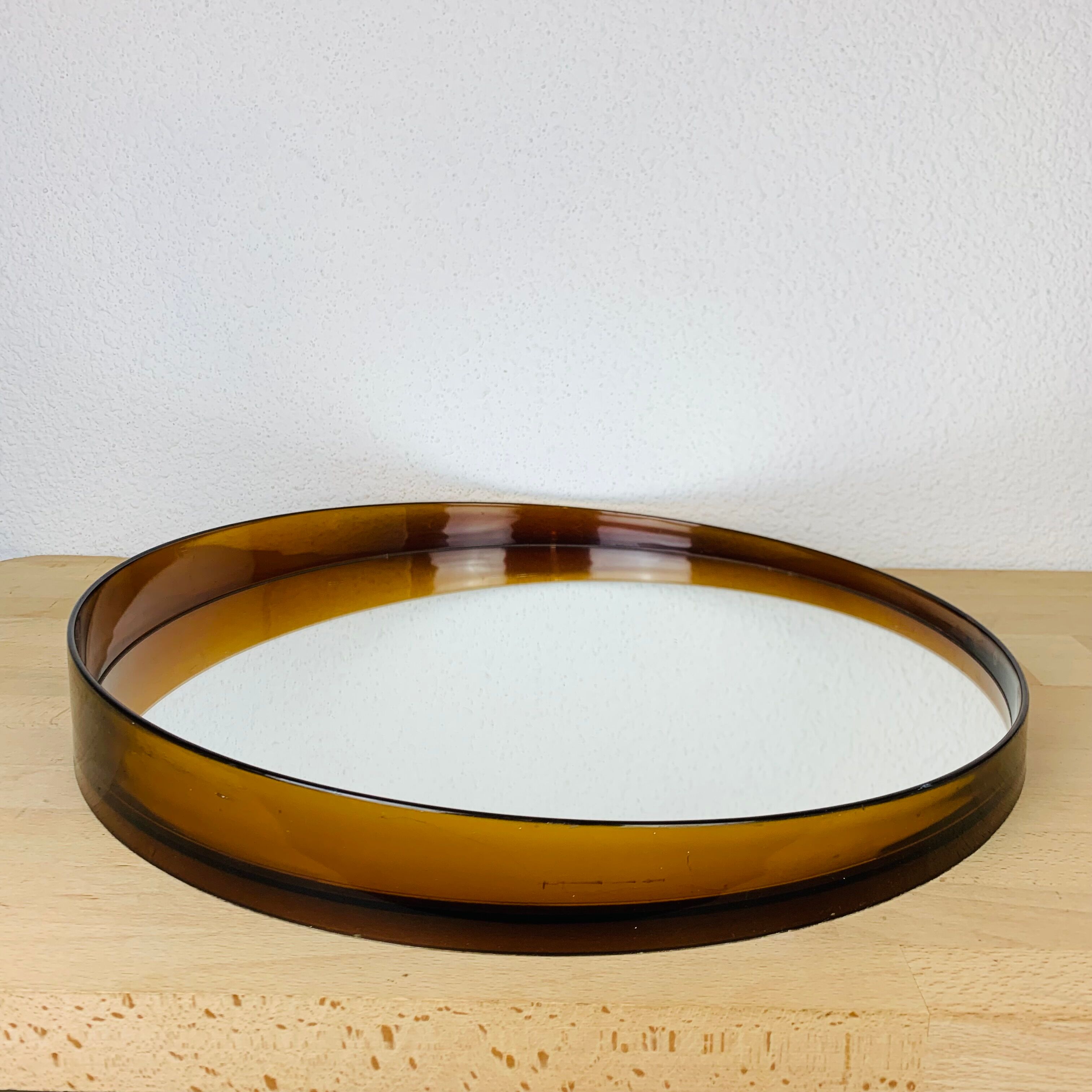 Syla 710 round mirror amber strapping