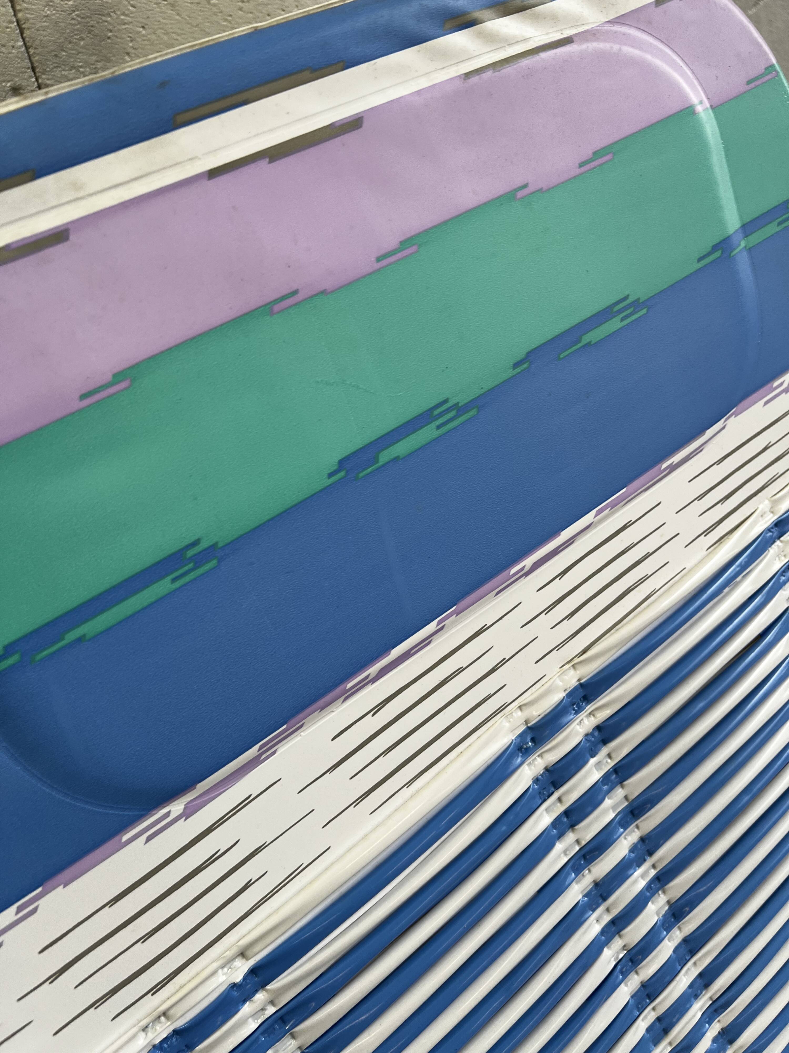 Set of 2 vintage folding lounge chairs