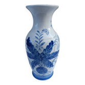 Blue porcelain vase