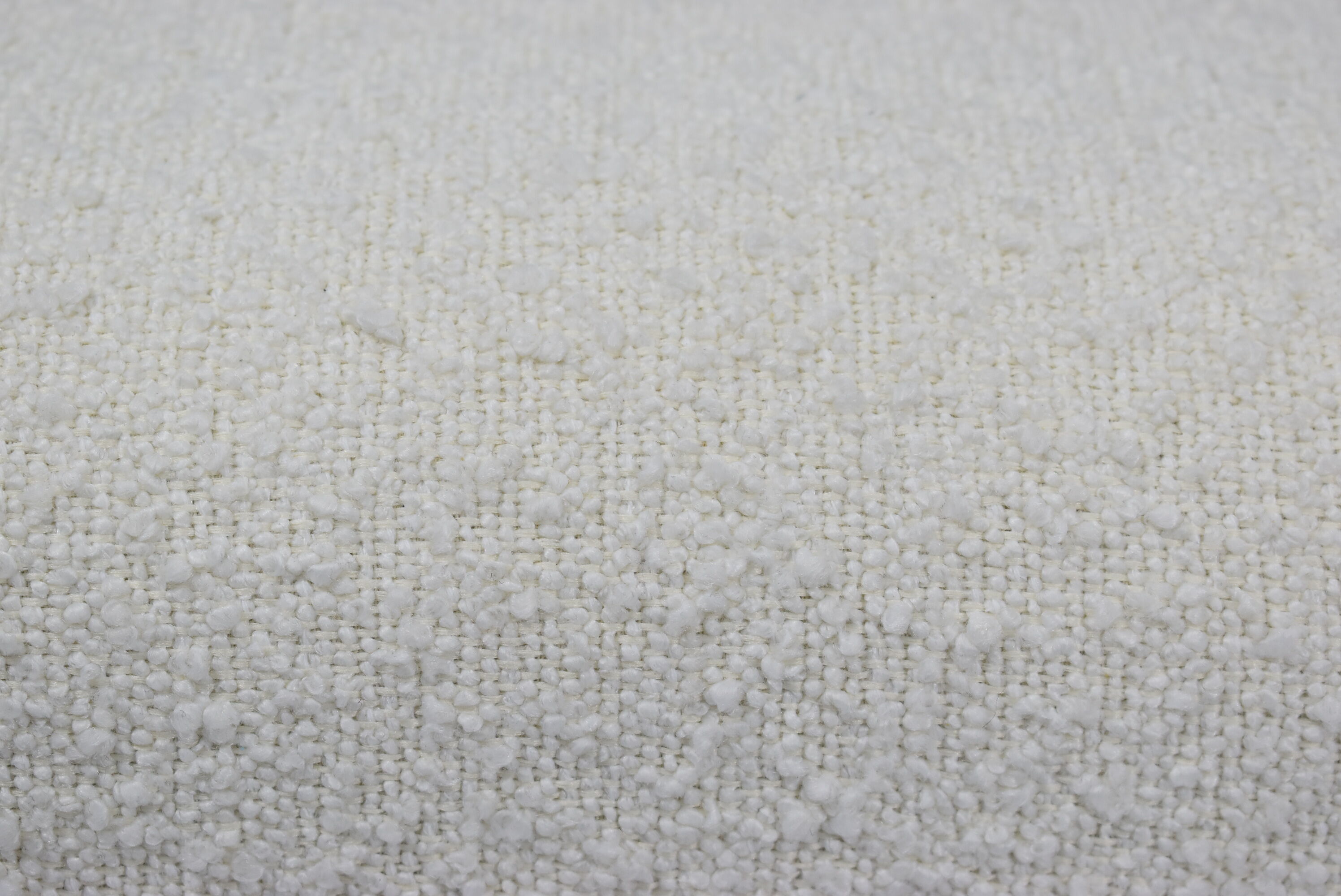 Fauteuil vintage original restauré poil de bras, designer E. Homma, années 1960, blanc bouclé