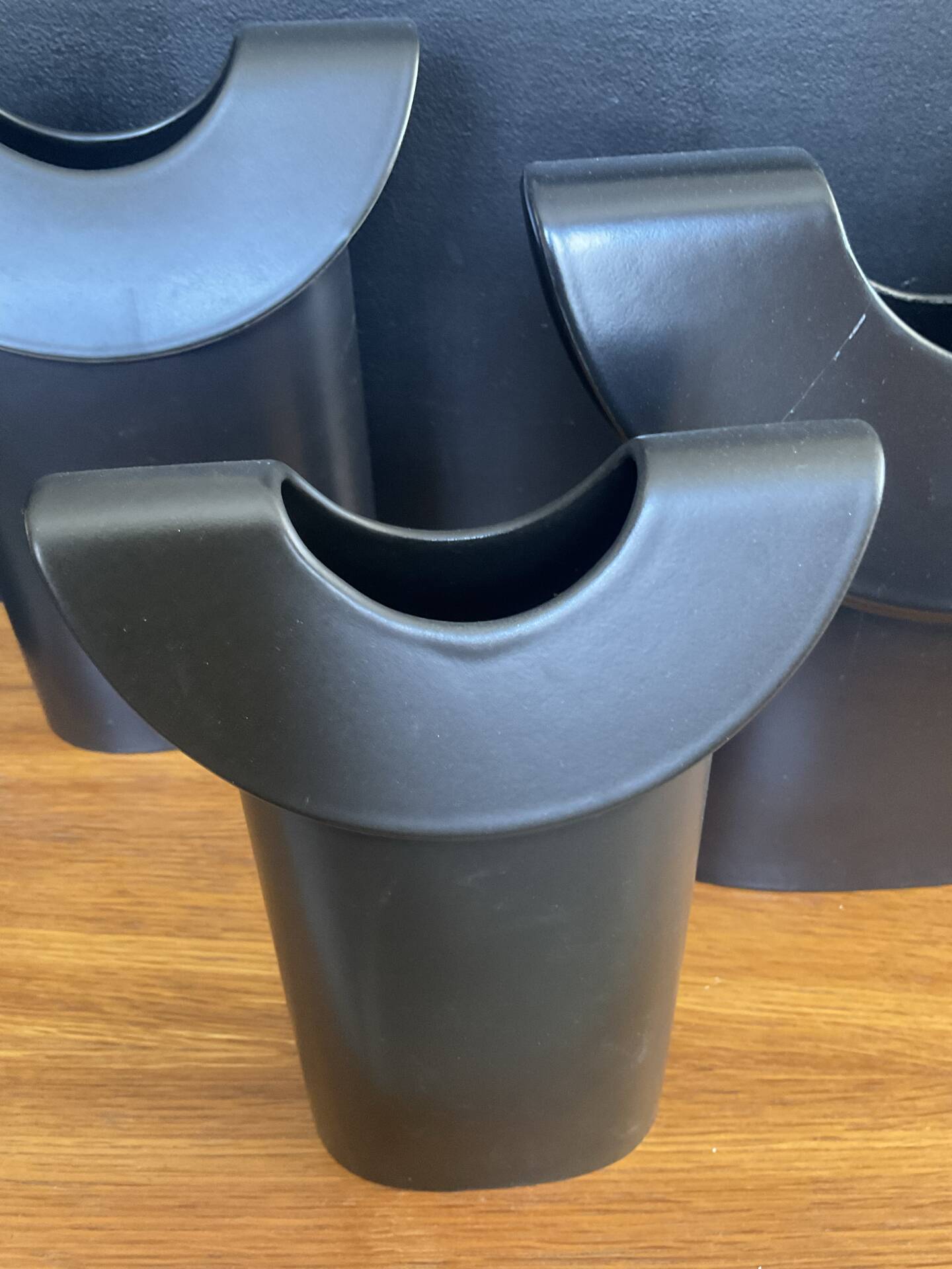 Trio de vases design par Paulus Van Leeuwen