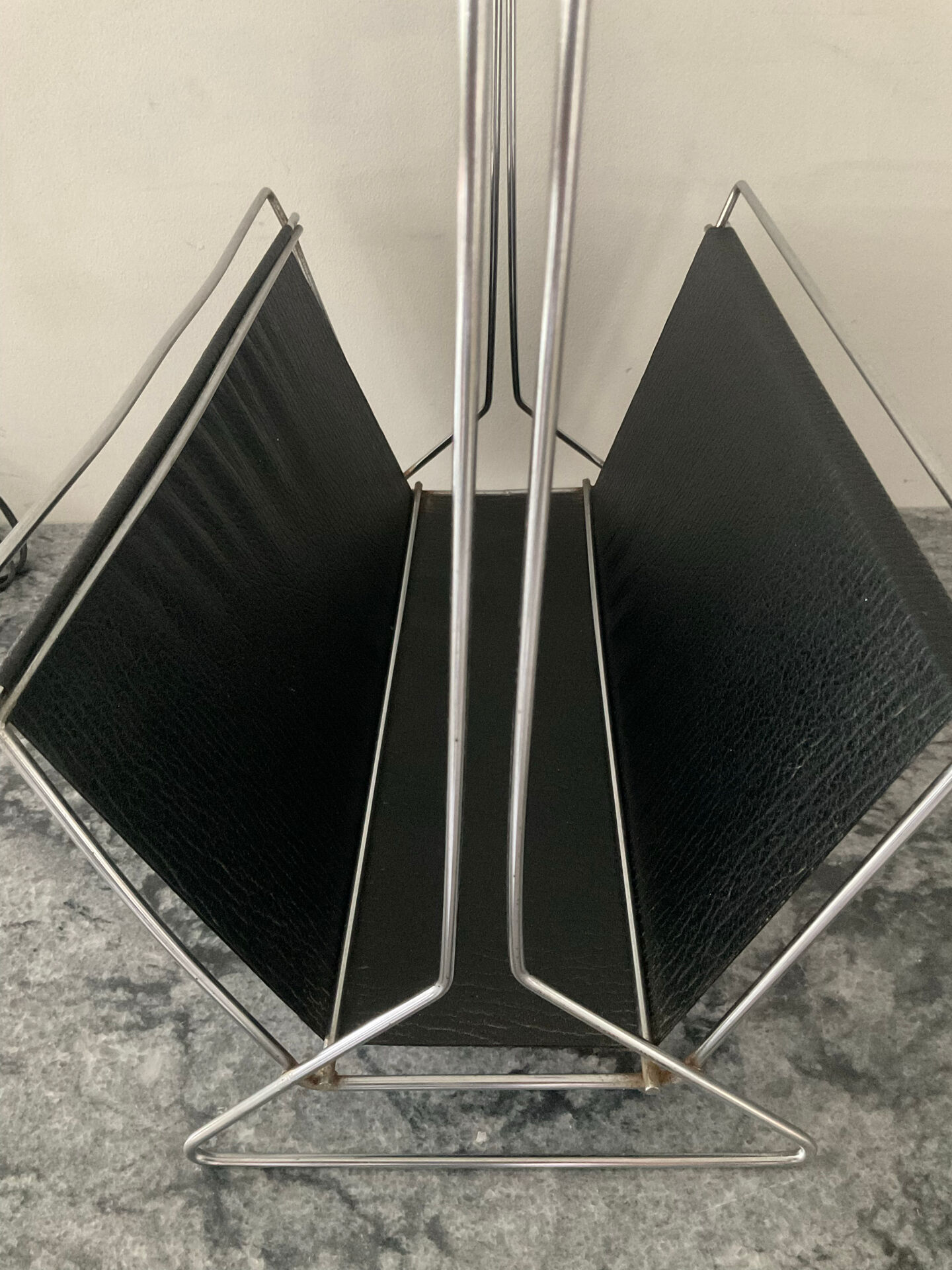 Magazine rack from the 50s-60s.