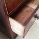 Commode anglaise placage acajou doré