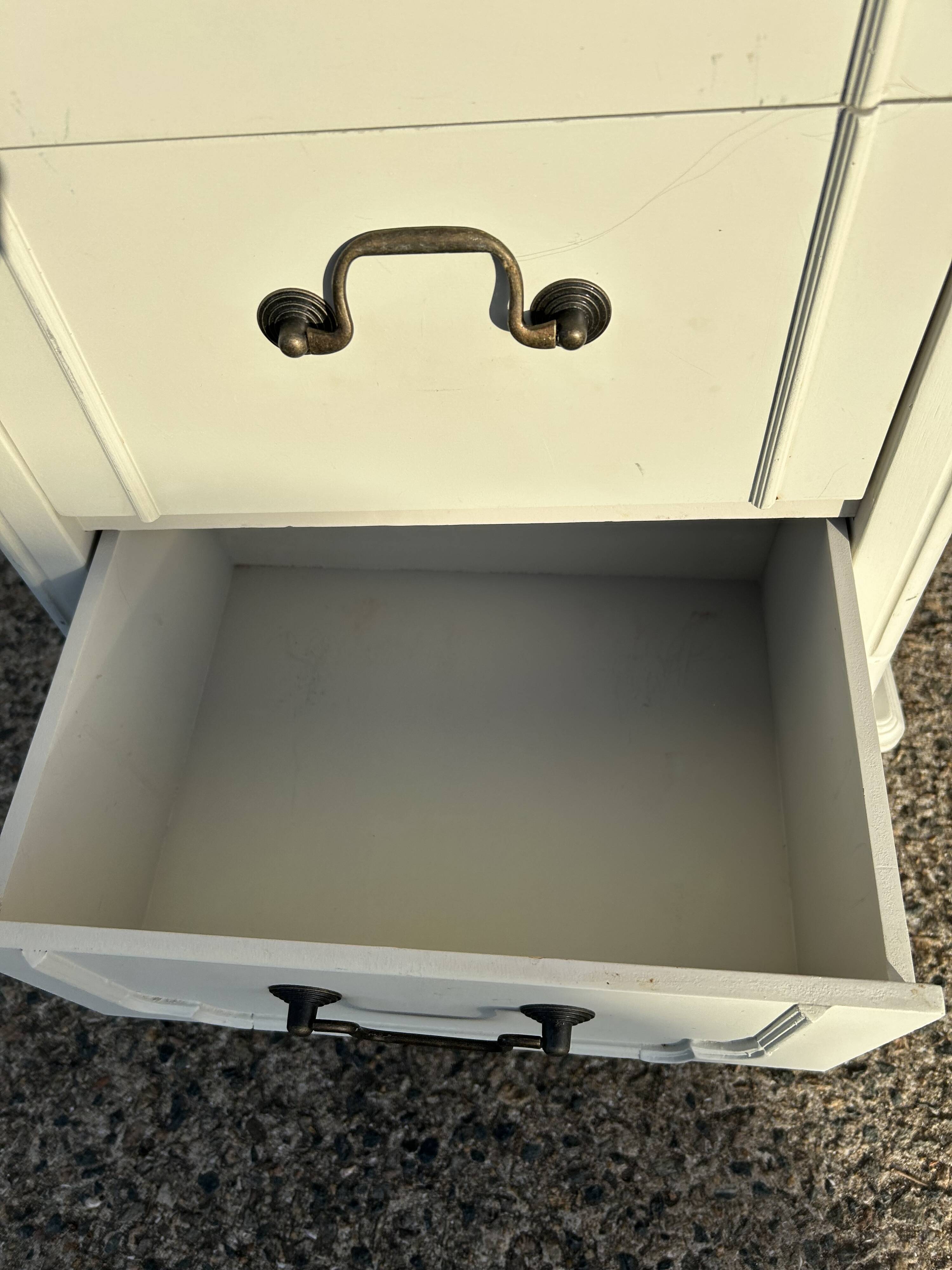 Chiffonnier commode tour de rangement