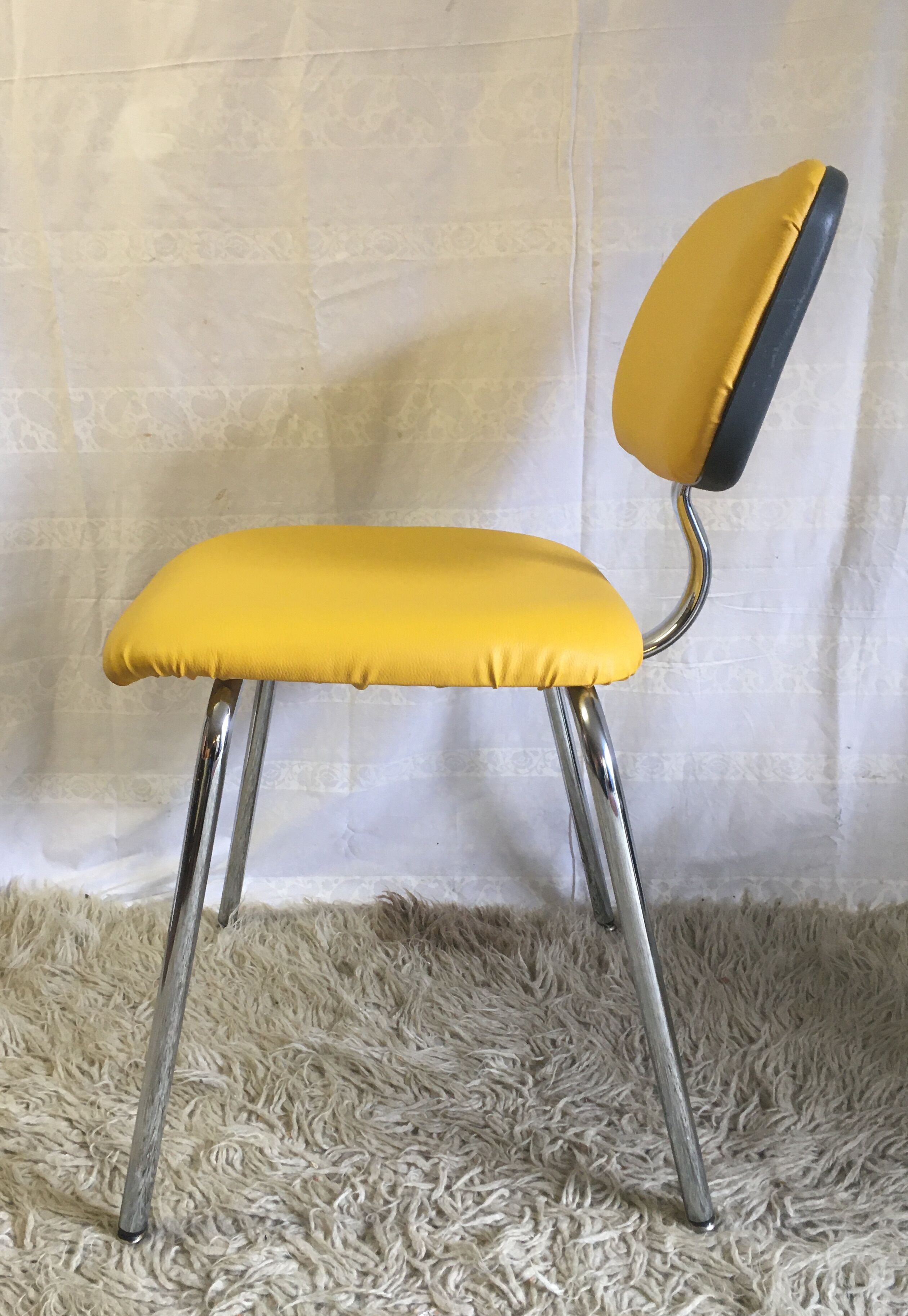 Strafor steelcase chair in the 70s