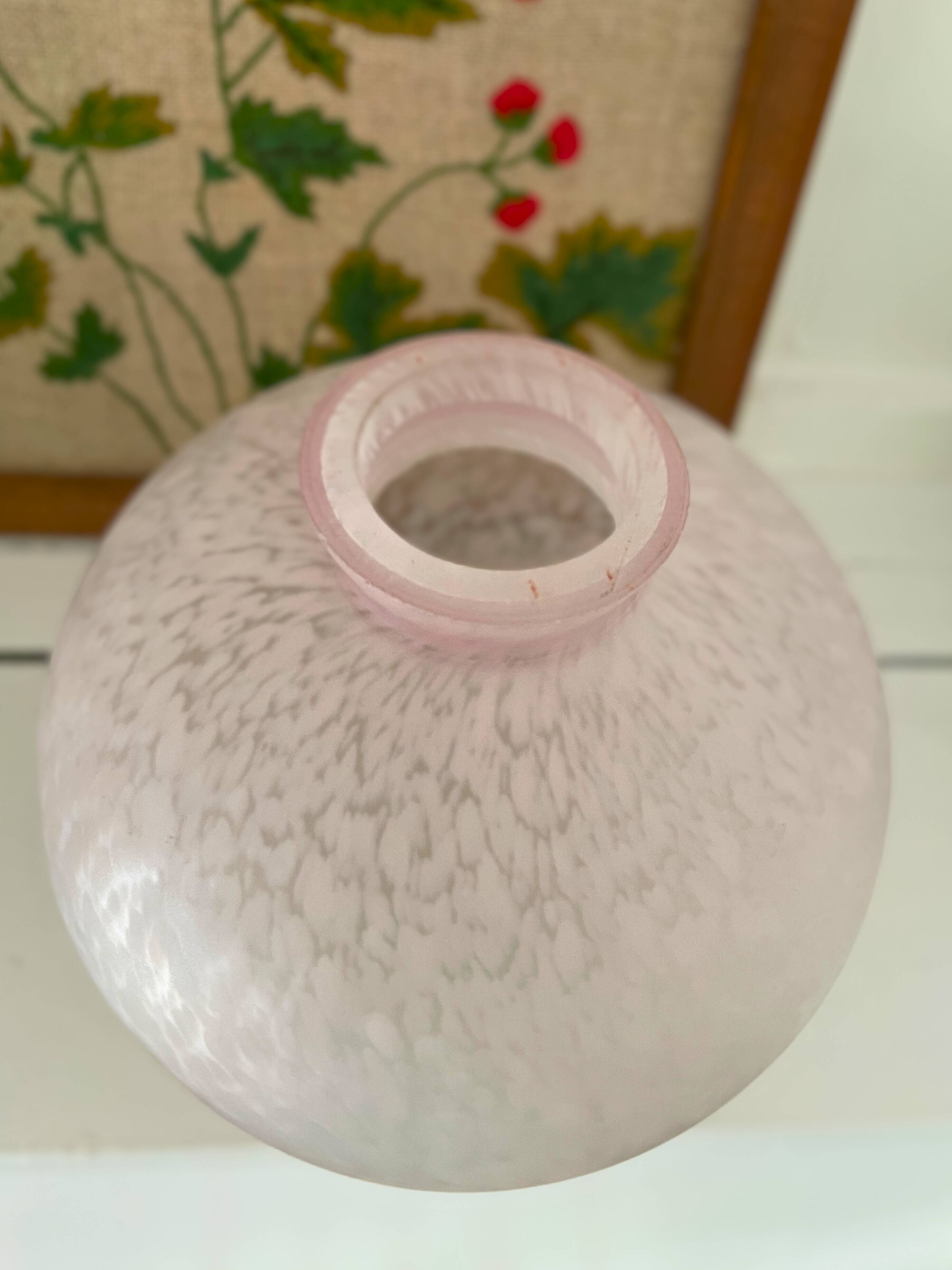 Speckled ball glass vase