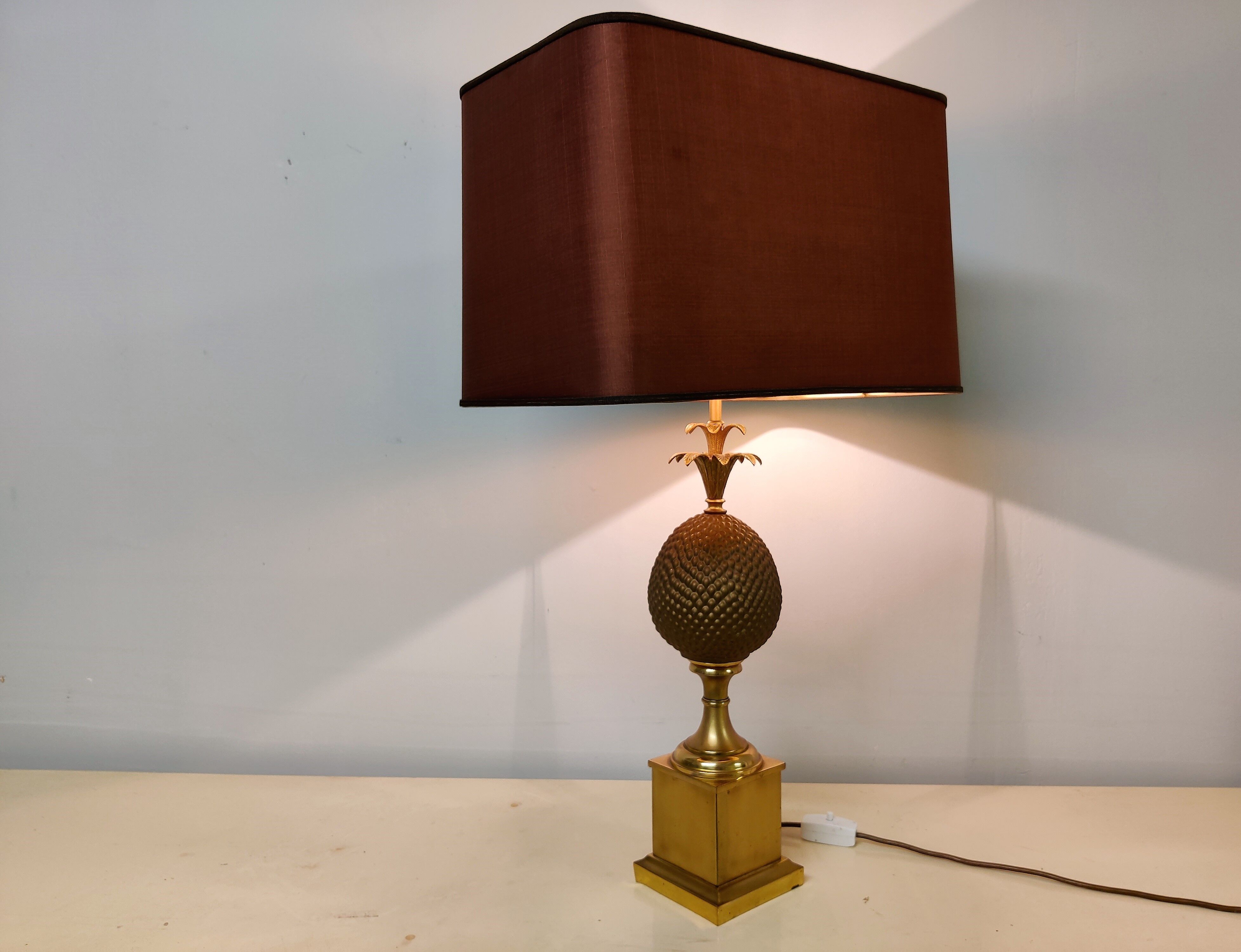 Brass pineapple table lamp, 1970s