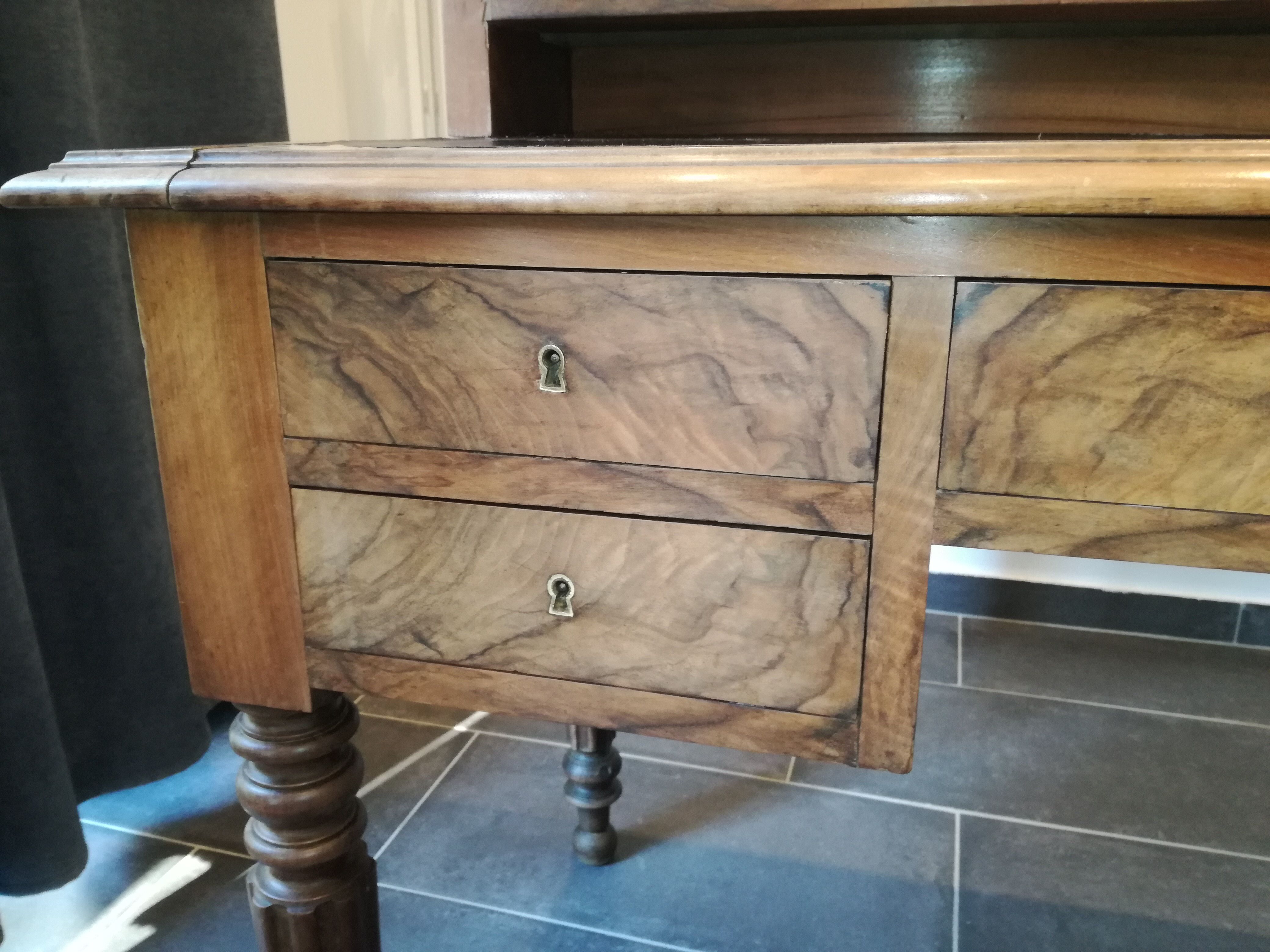 Louis Philippe 19th-century walnut desk Louis Philippe