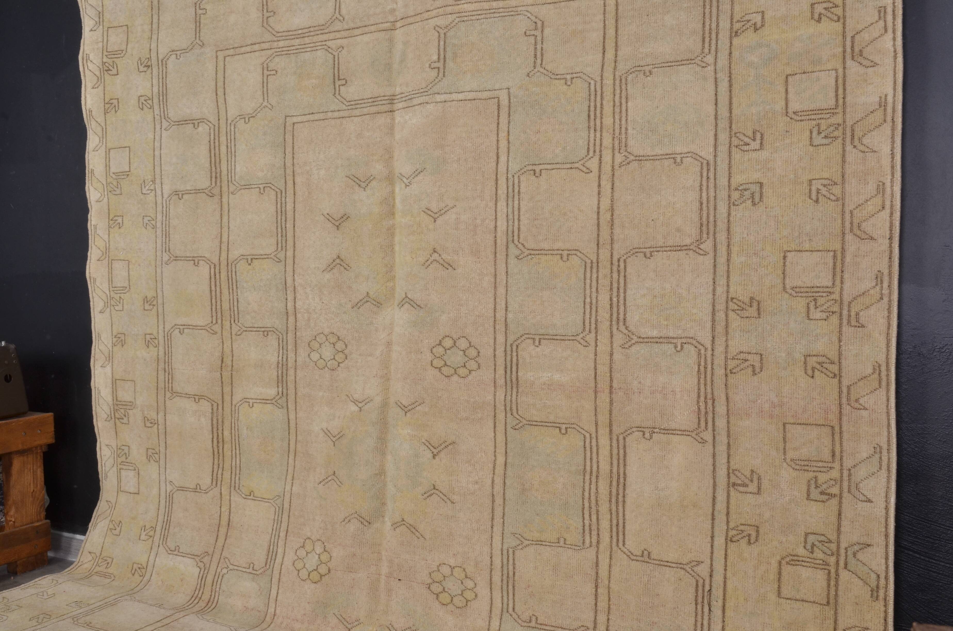 Oushak Vintage Antique Wool Rug sku2403