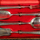 Service de  4 couverts à mignardises en argent 201 gr fin du XIXe siècle SB