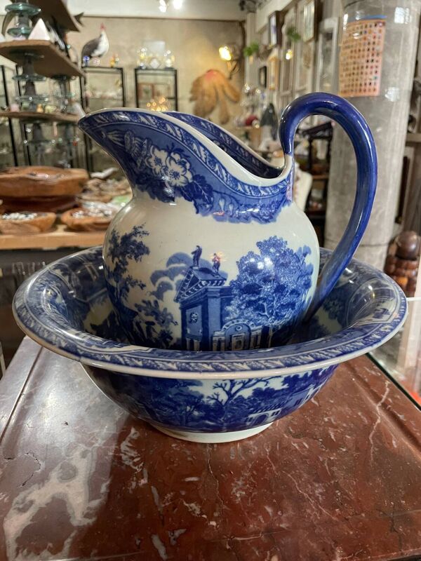 Pichet et bol en grès bleu et blanc Victoria Ware