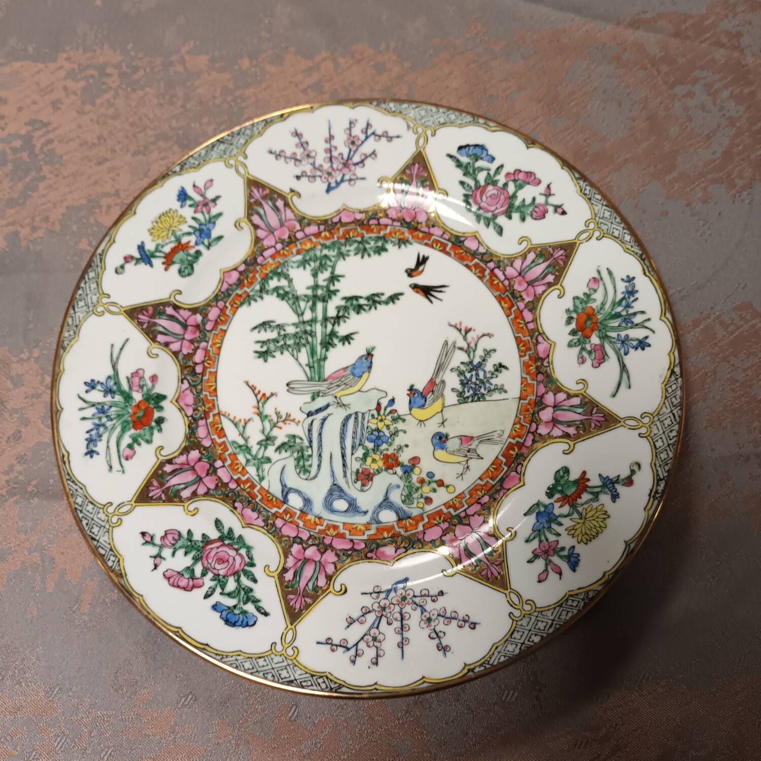 Assiette décorative asiatique