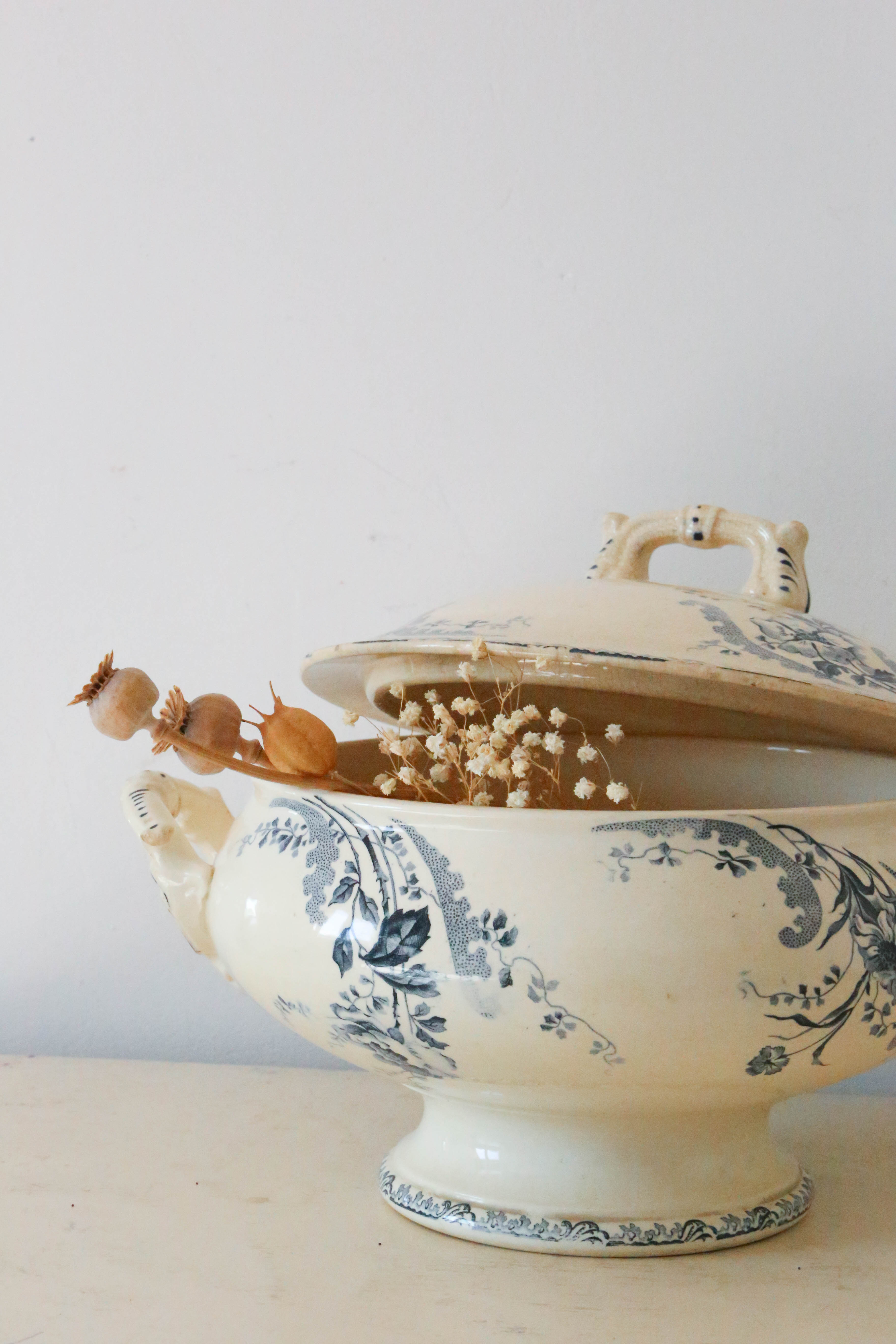 Soup bowl or salad bowl model Pornic, H. Boulenger & Cie, Terre de Fer, French manufacture