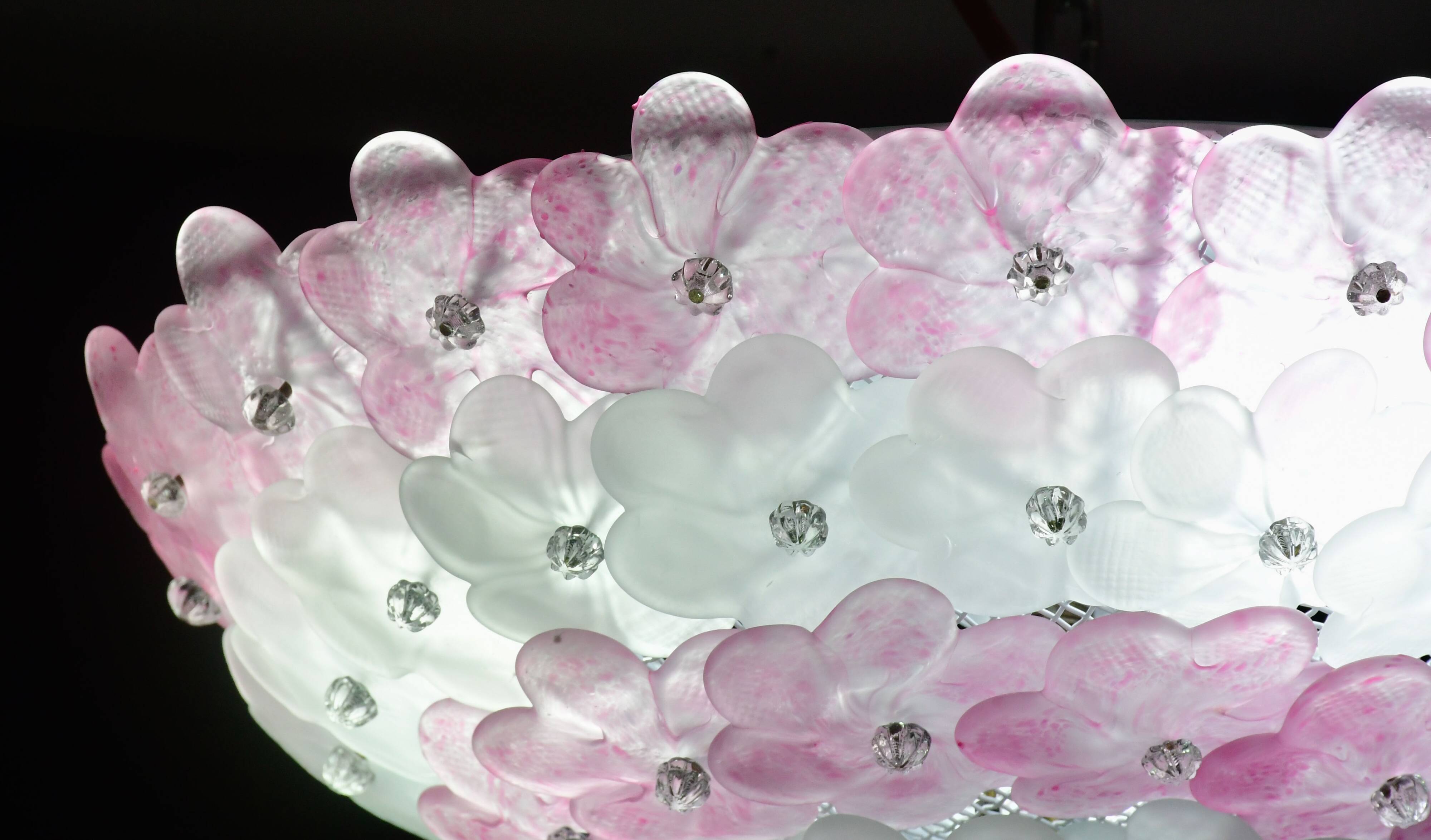 Elegant Murano ceiling light pink flower by Seguso for Venini, Italy