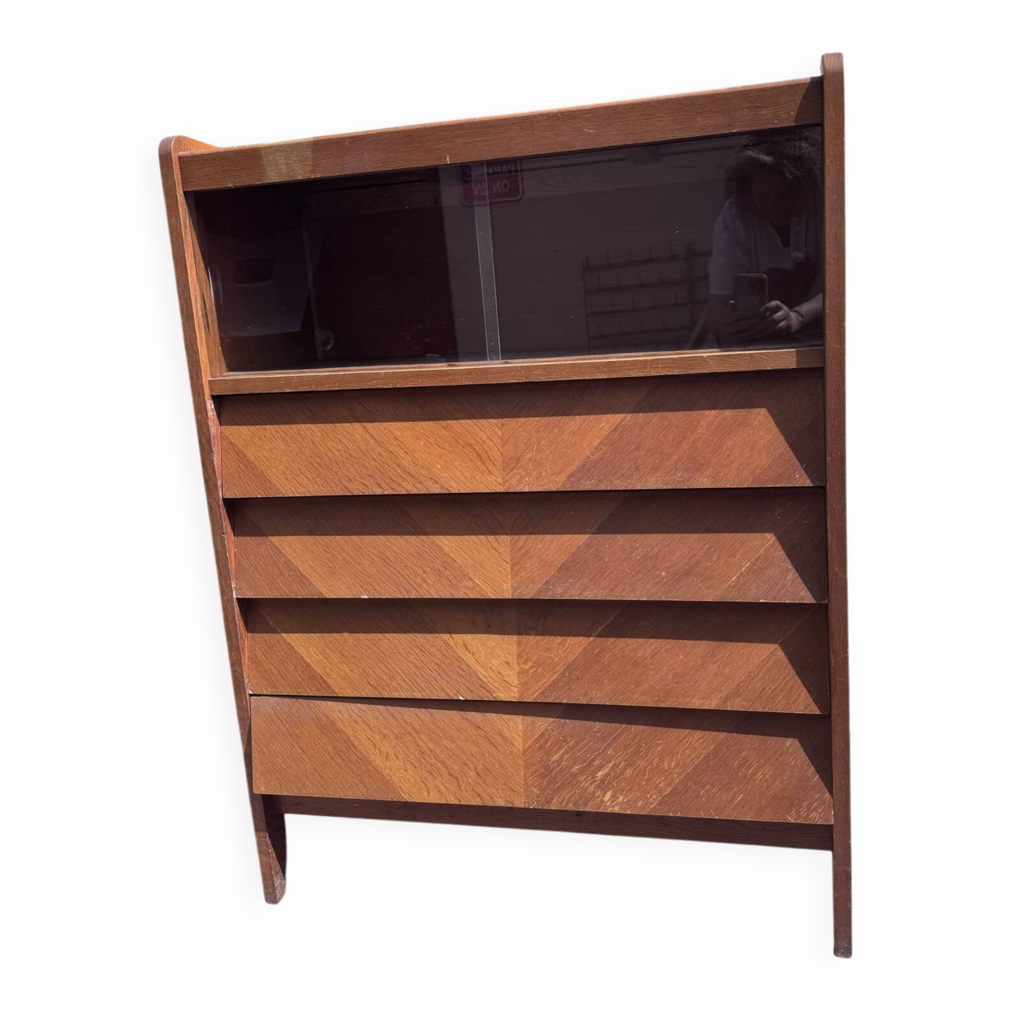 Glass cabinet