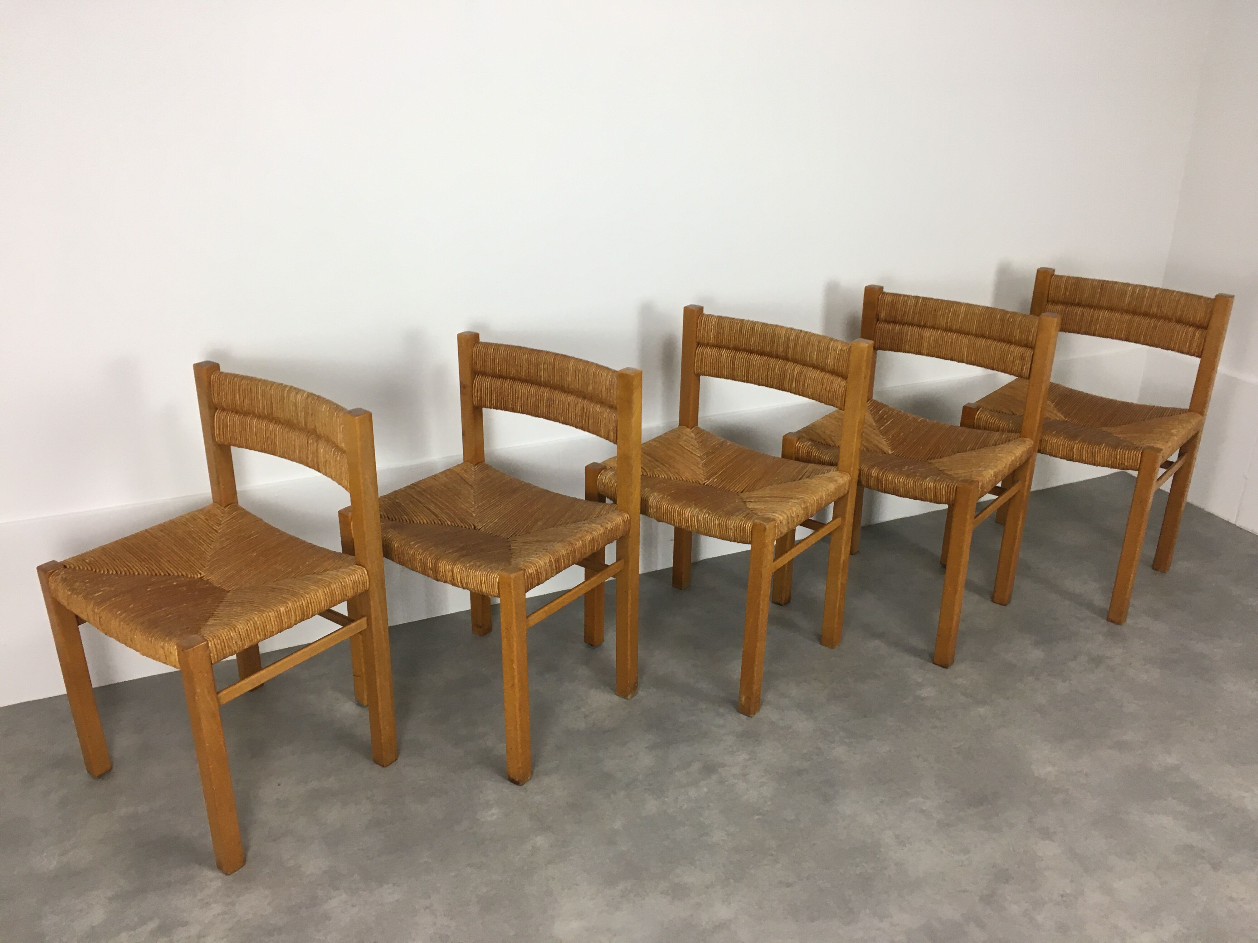 Set of 5 chairs in wood and straw, 60s