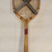 Ancienne raquette de tennis en bois doria spécial