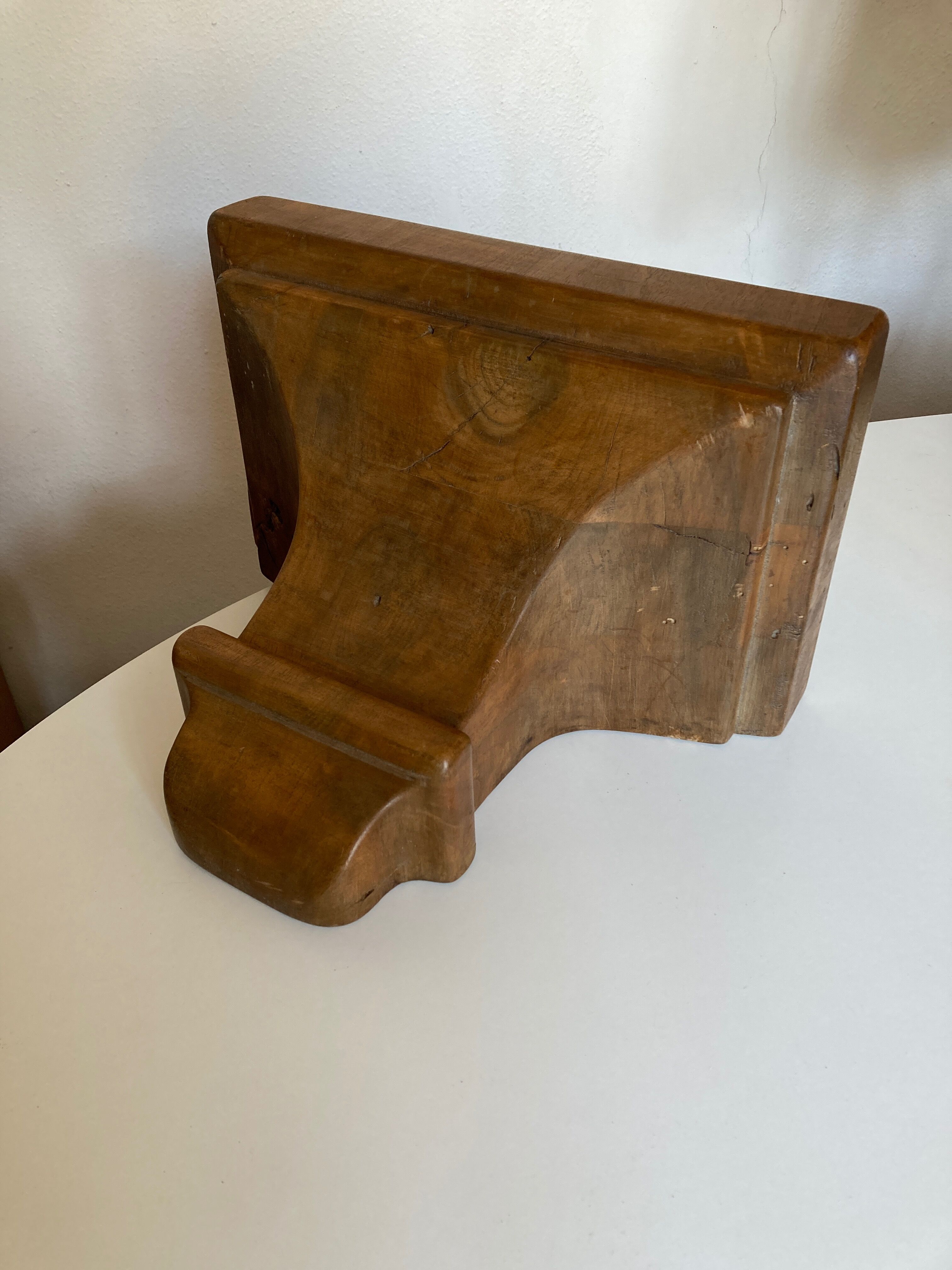 Neo classical console 19th shelf in solid oak