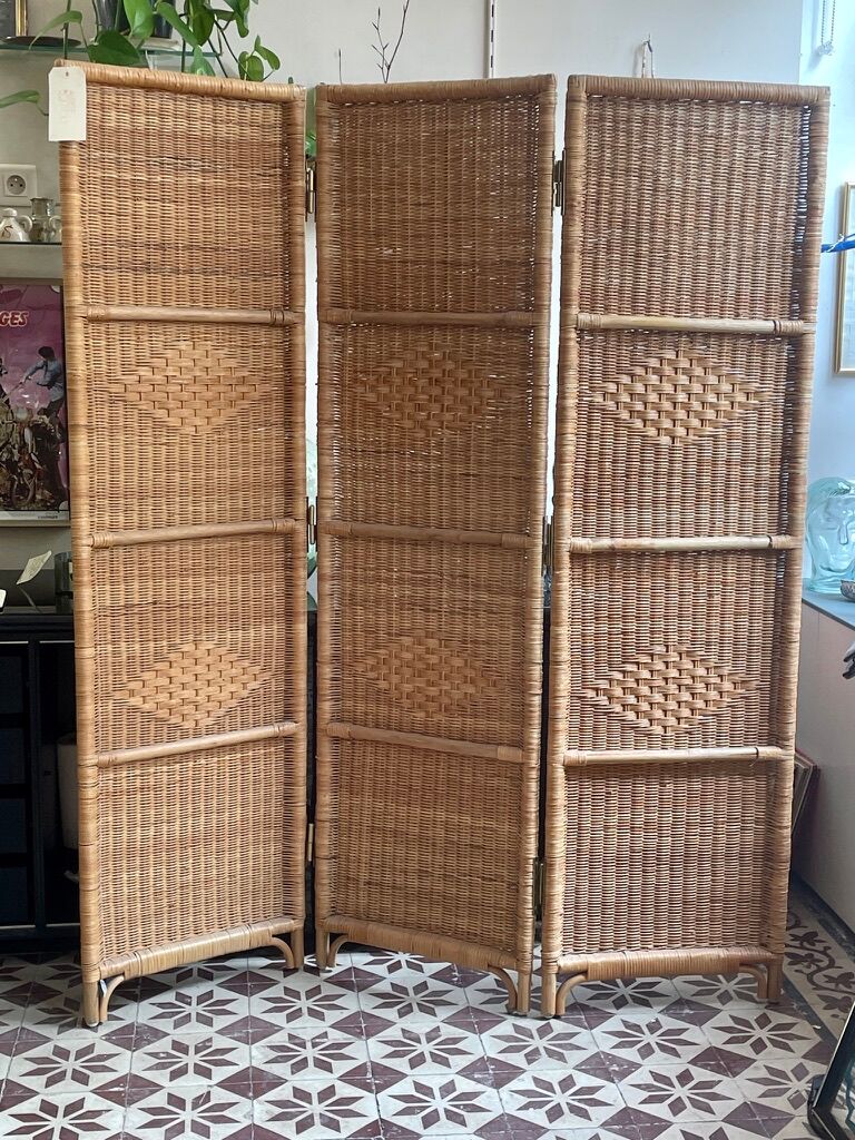 Wicker screen