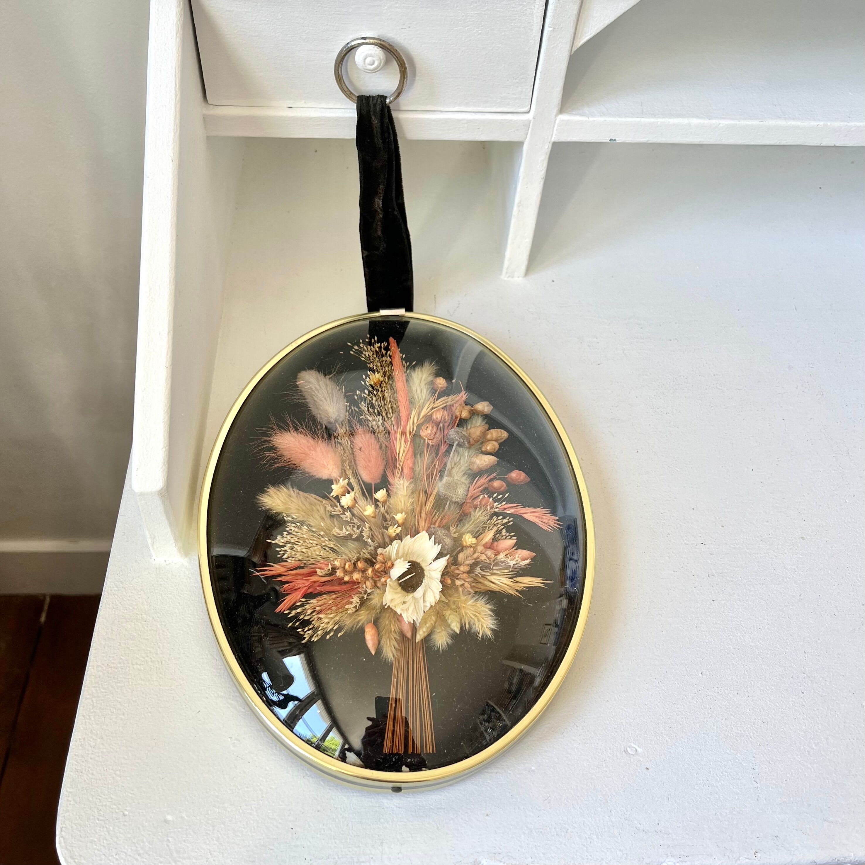 Cadre verre bombé fleurs séchées
