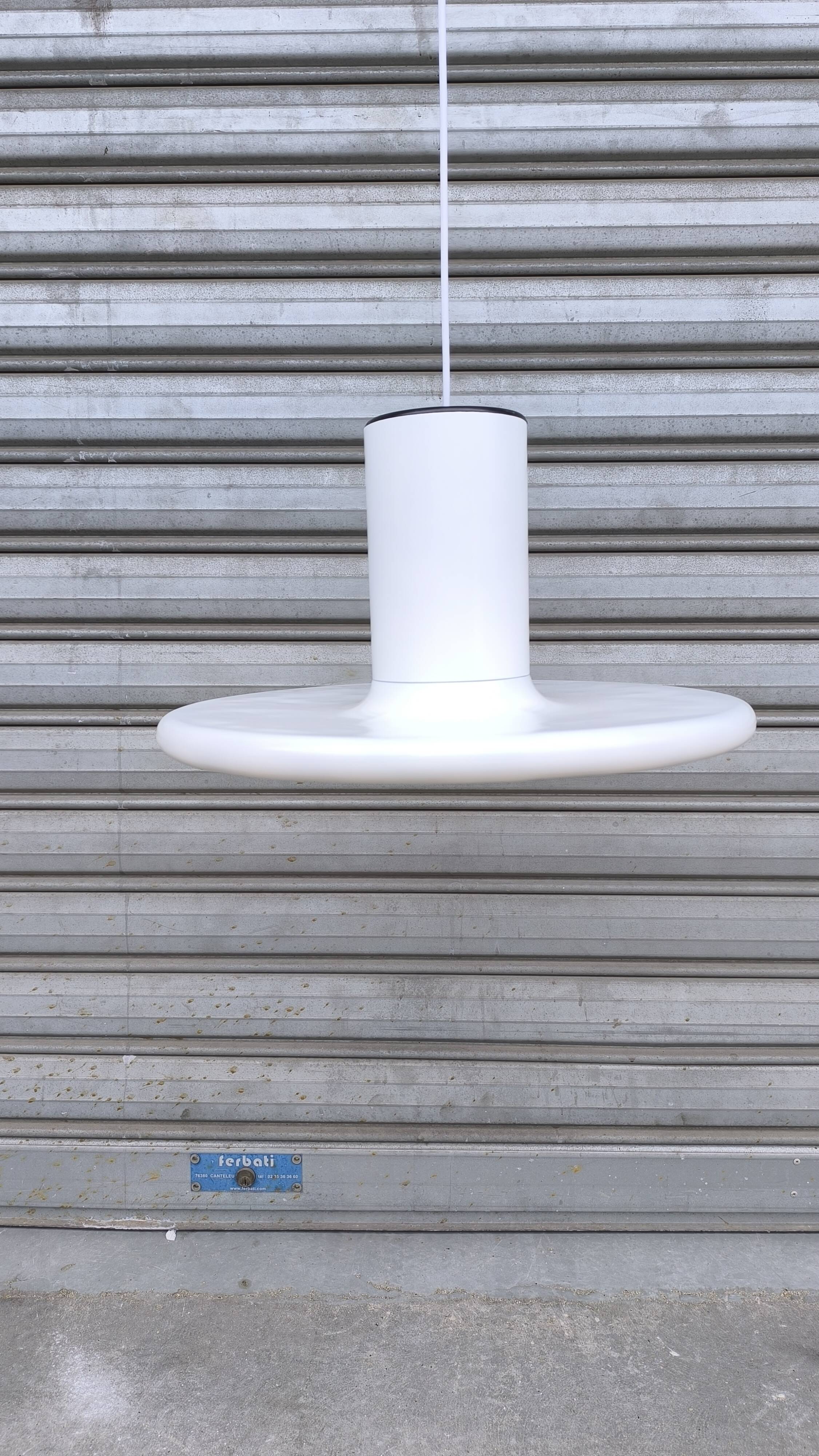 Pendolita pendant light by Lita