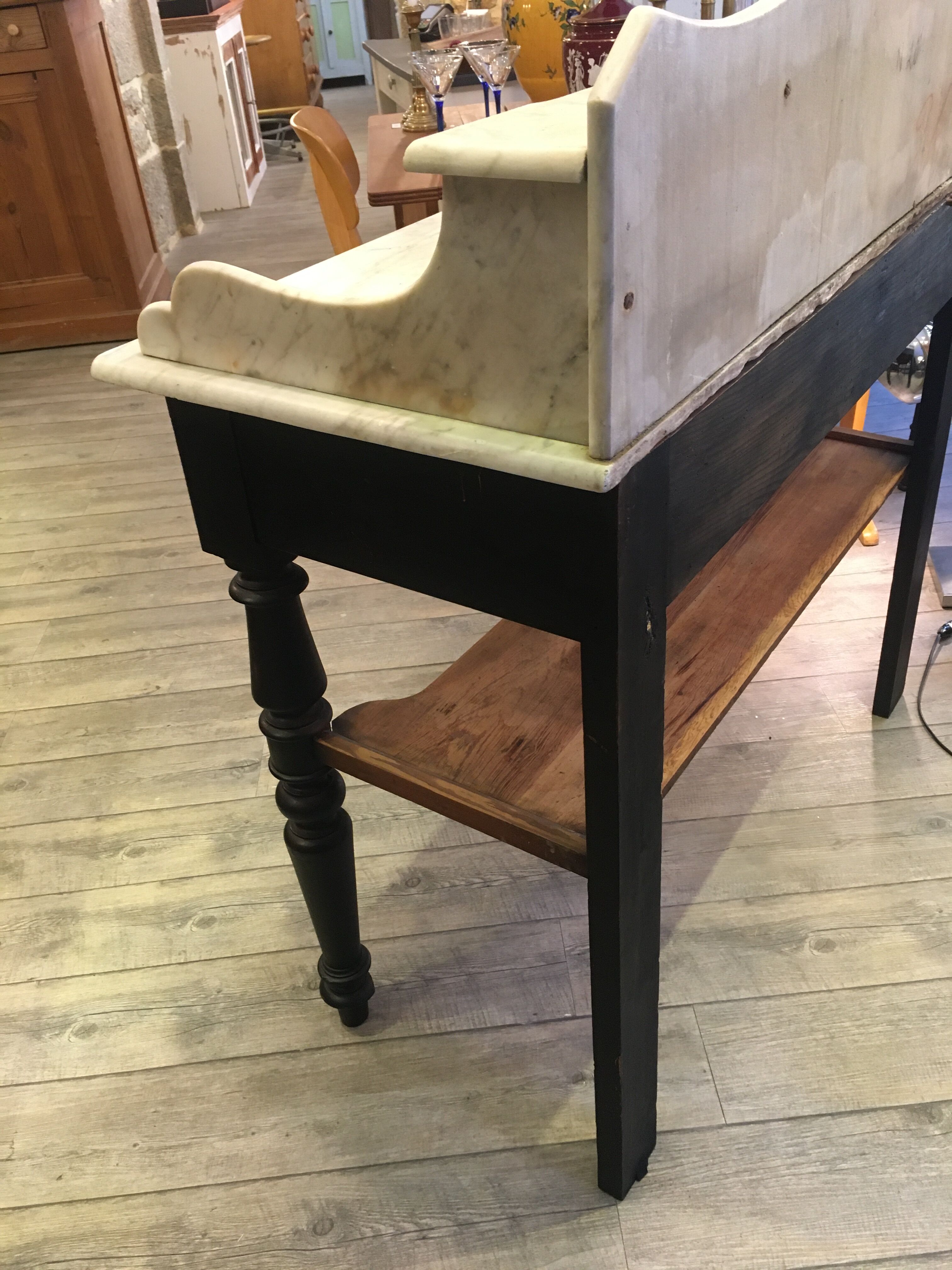 Table de toilette