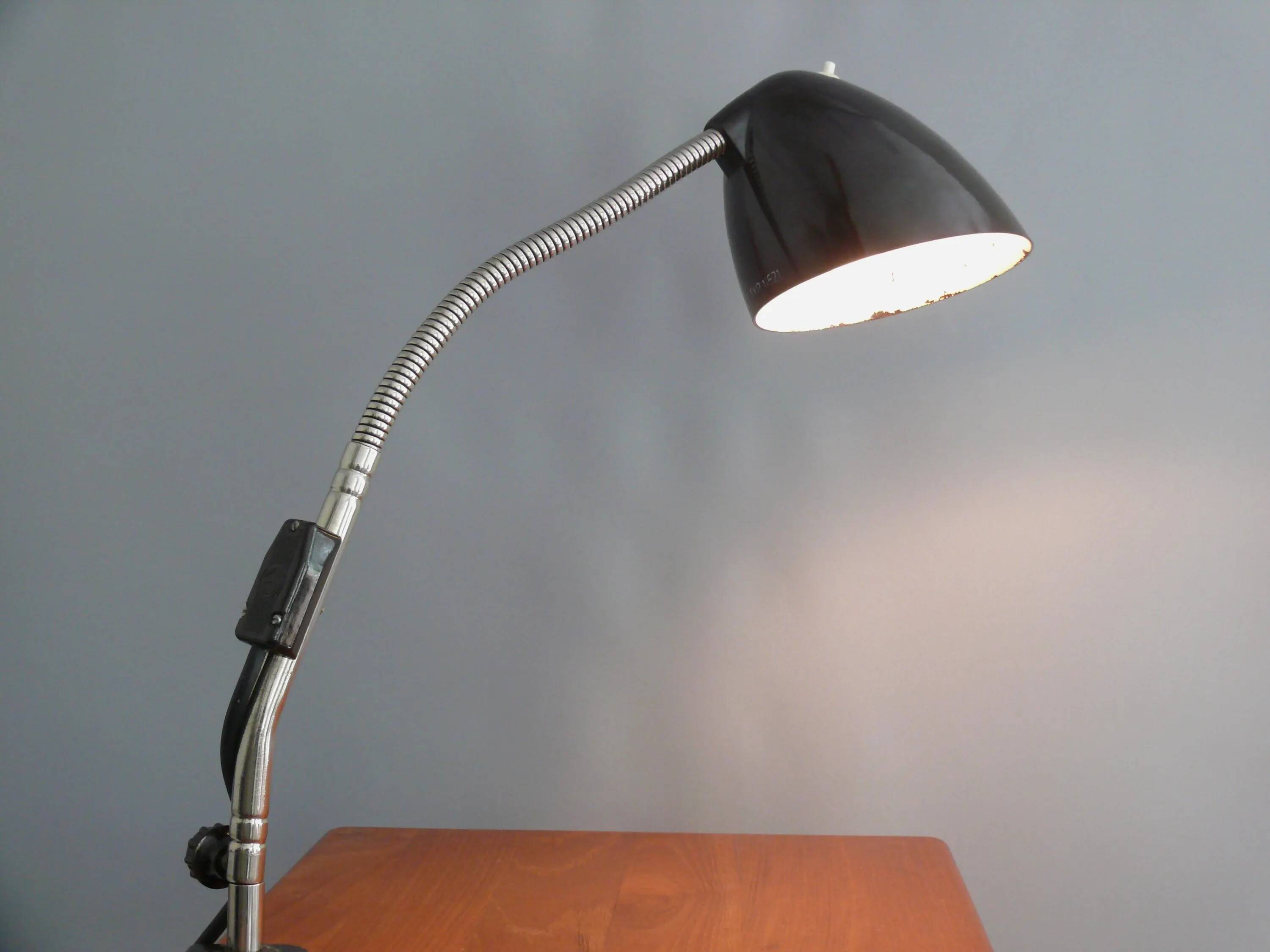 Original goose neck desk lamp from the mid-century - Ecko, a classic of high-quality design