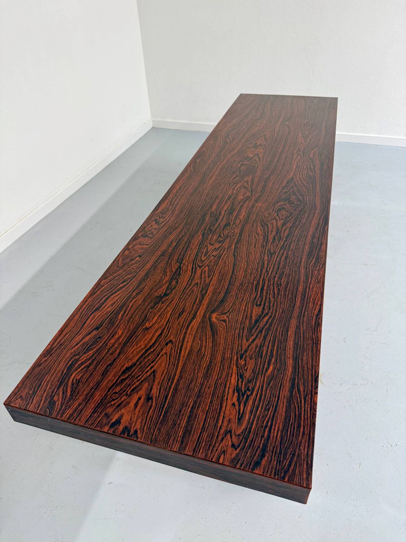 Antique and XXL Italian design coffee table from the 70s, rosewood veneer