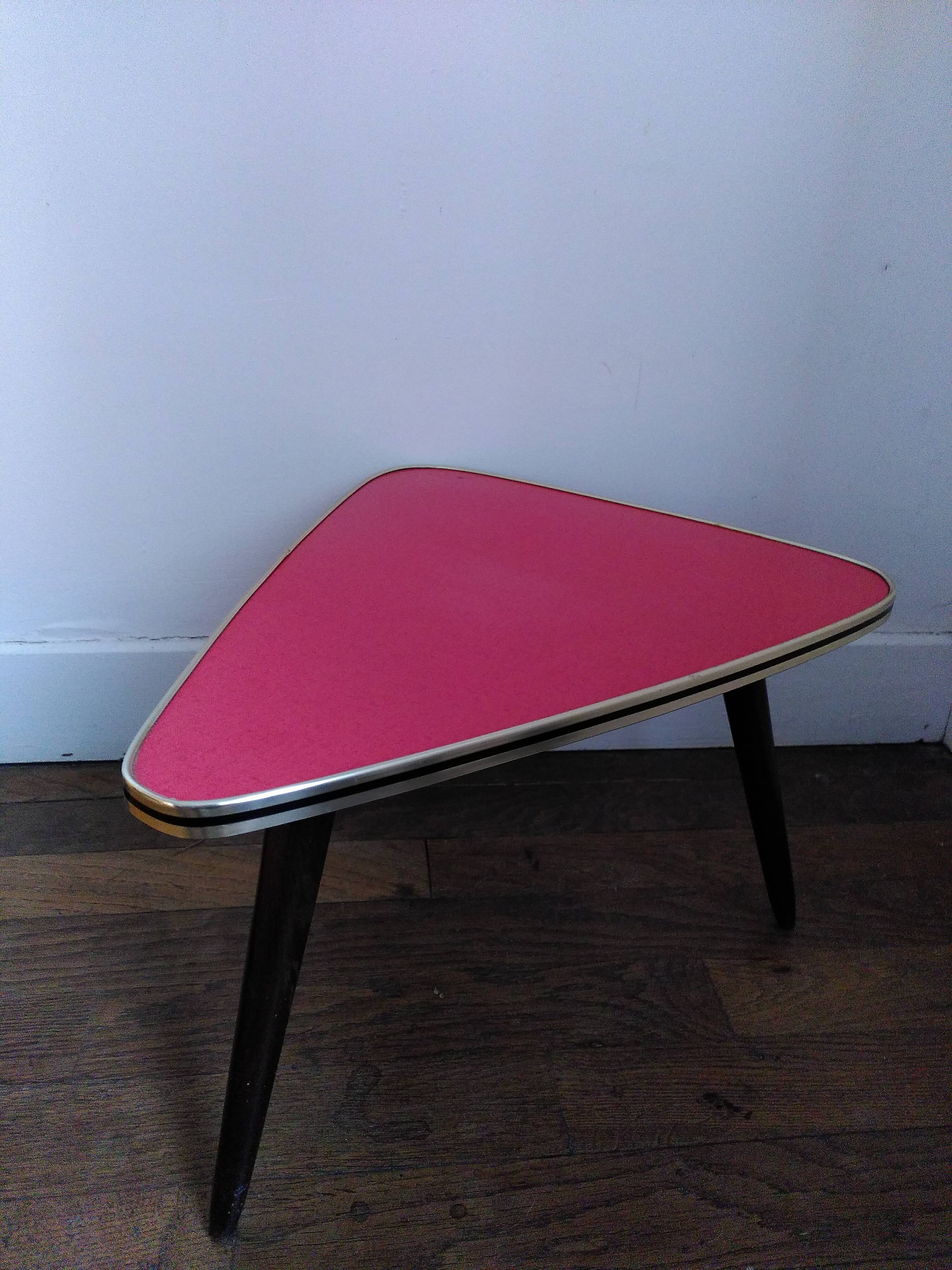 Triopd pedestal table year 50s