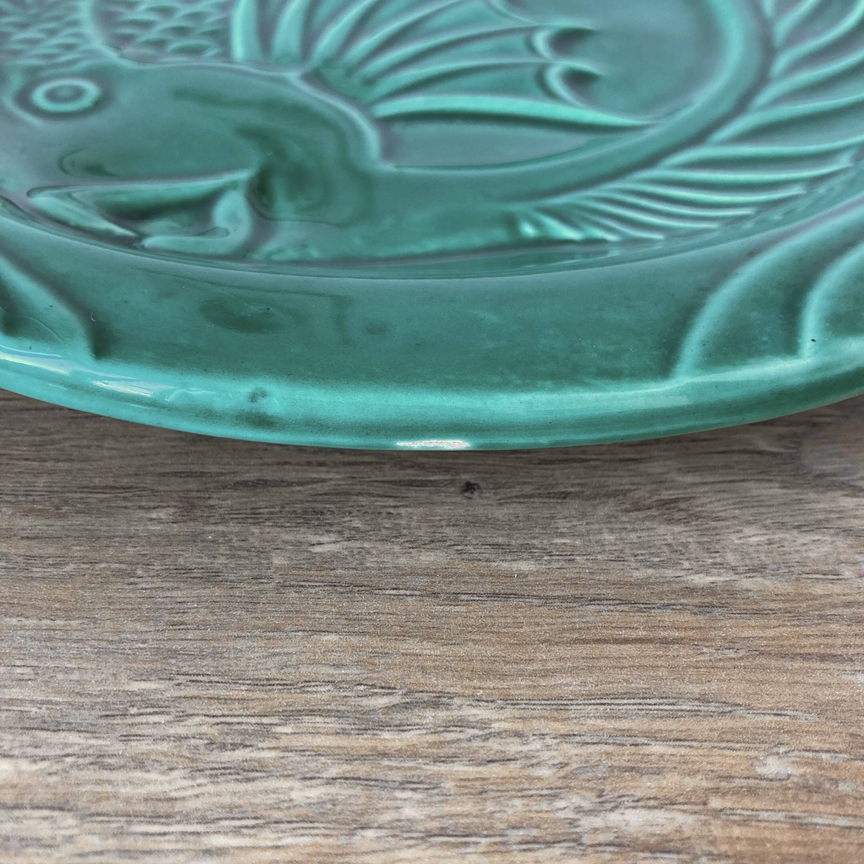 Vallauris - Set of 6 earthenware fish plates with green glaze