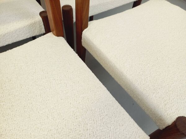 Suite de 6 chaises scandinaves vintage en teck et tissu bouclette des années 60