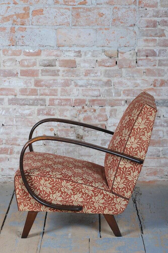 Art Deco Lounge Chair in Beech by J. Halabala for Up Zavody, 1930s