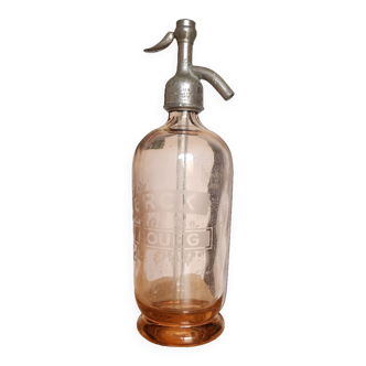 Siphon bottle water from Selz