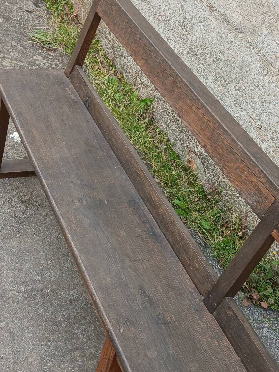 19th century oak church pew, 257 cm