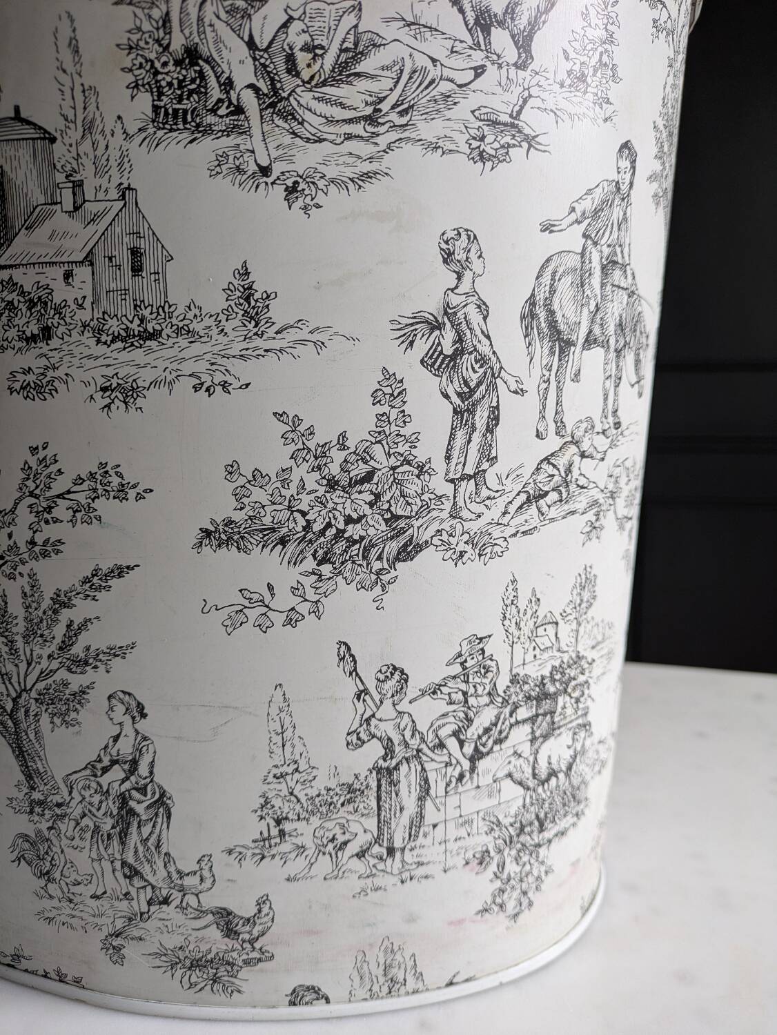 Massily France wastepaper basket