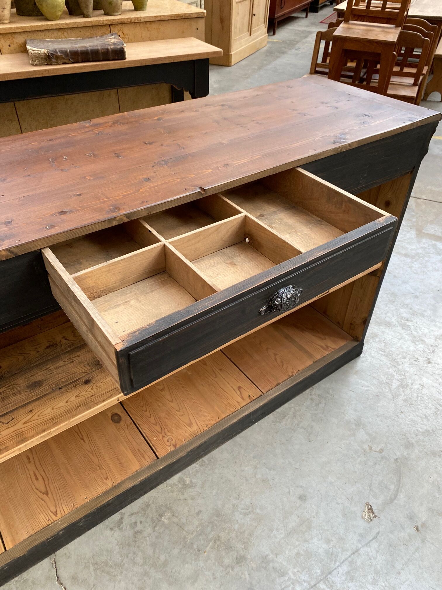 Counter beginning XXth patinated