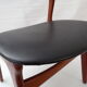 Un lot de deux chaises danoises modele 310 d'Erik Buck, 1960