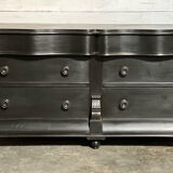 Old chest of drawers