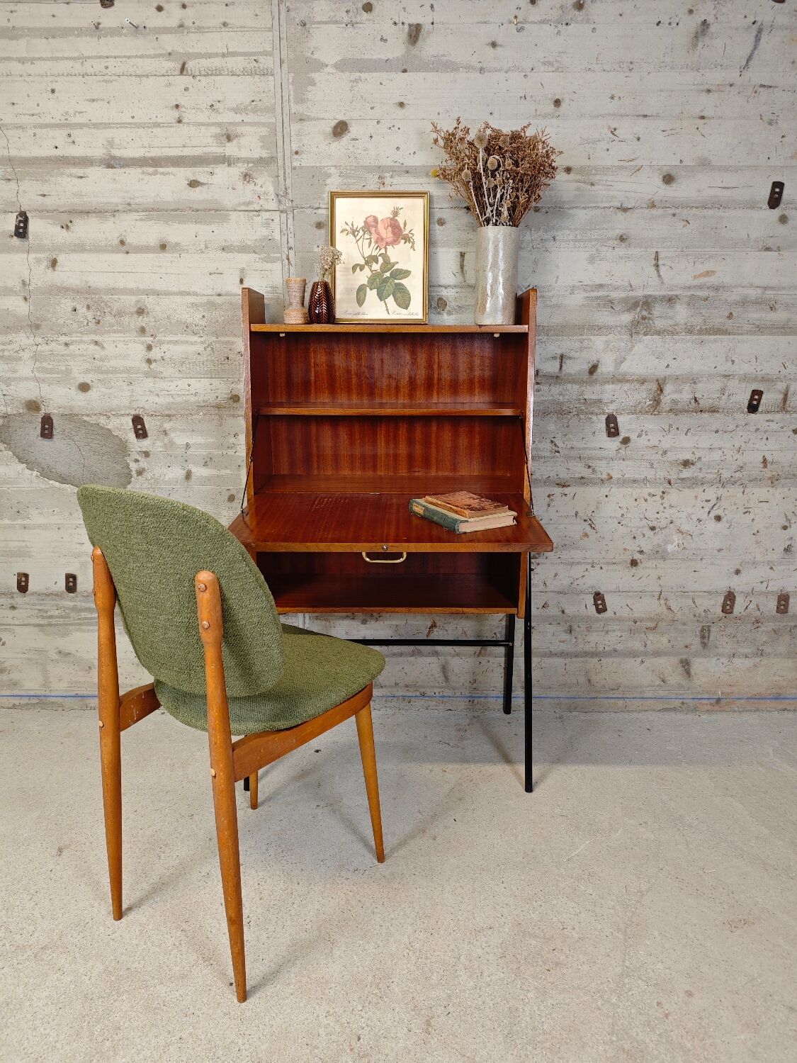 Secretary from the 50s/60s