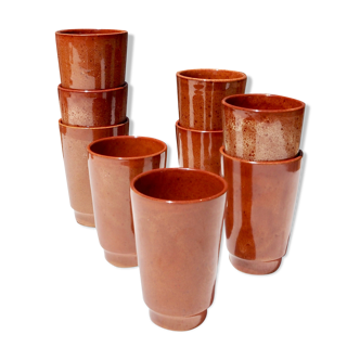 Set de 9 tasses gobelets en grès vernissé