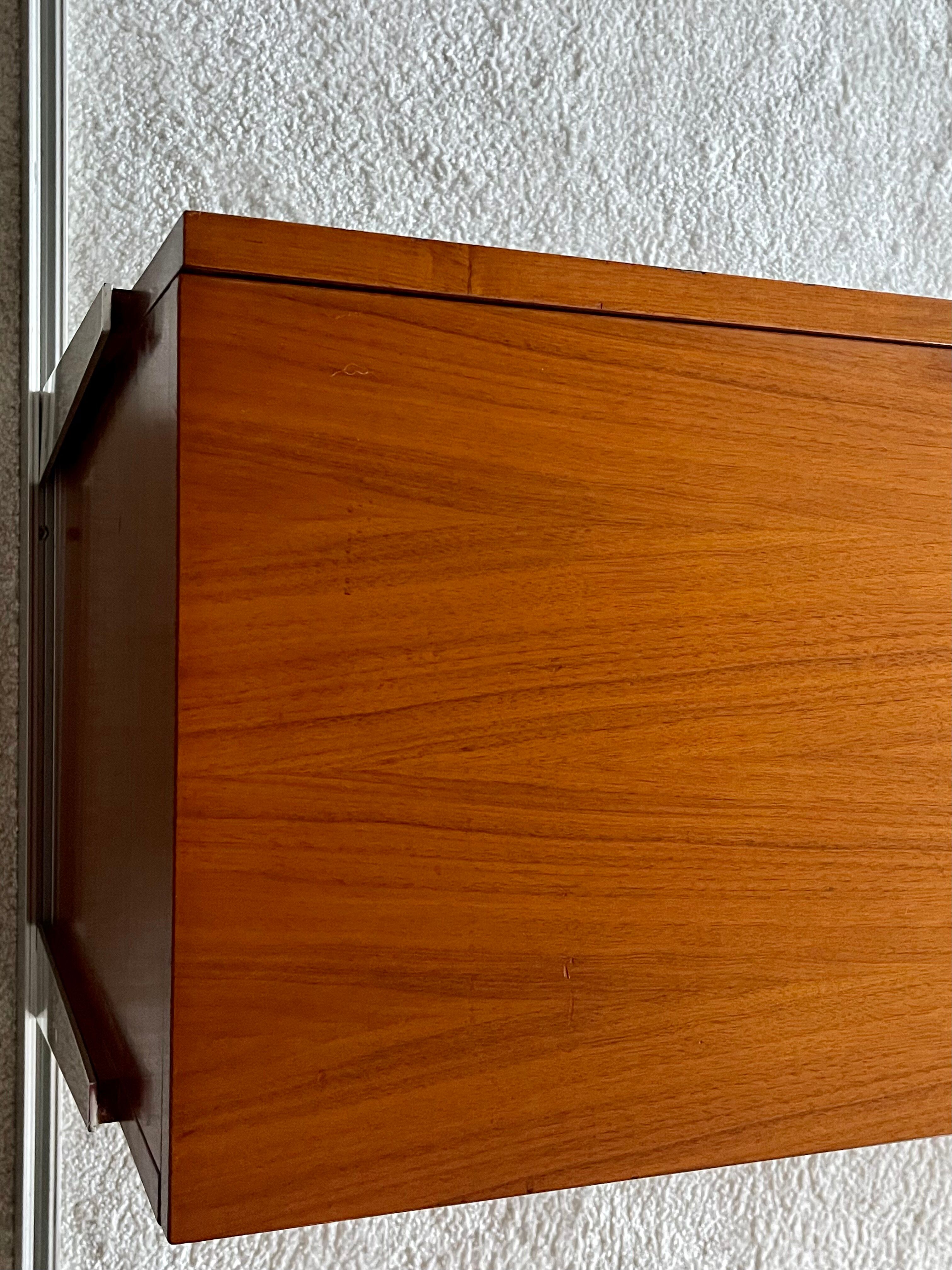 George Nelson modular system library CSS by Mobilier International