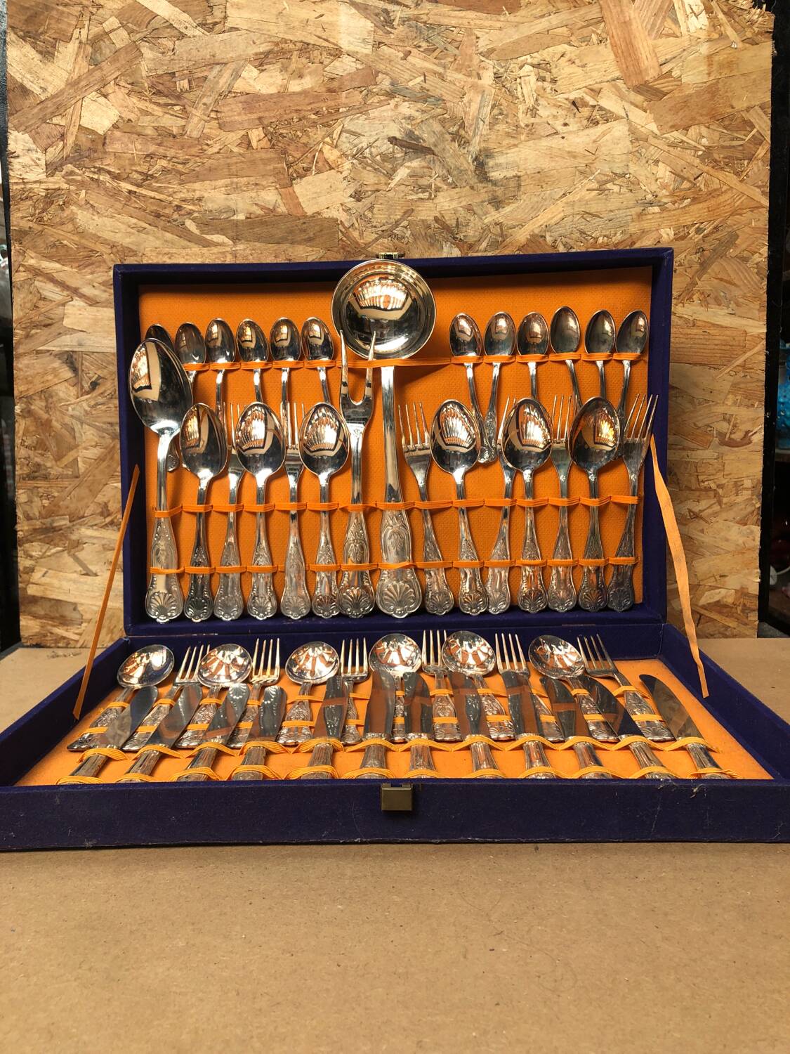 Louis xv style silver metal housewife service 51 pieces + vintage box