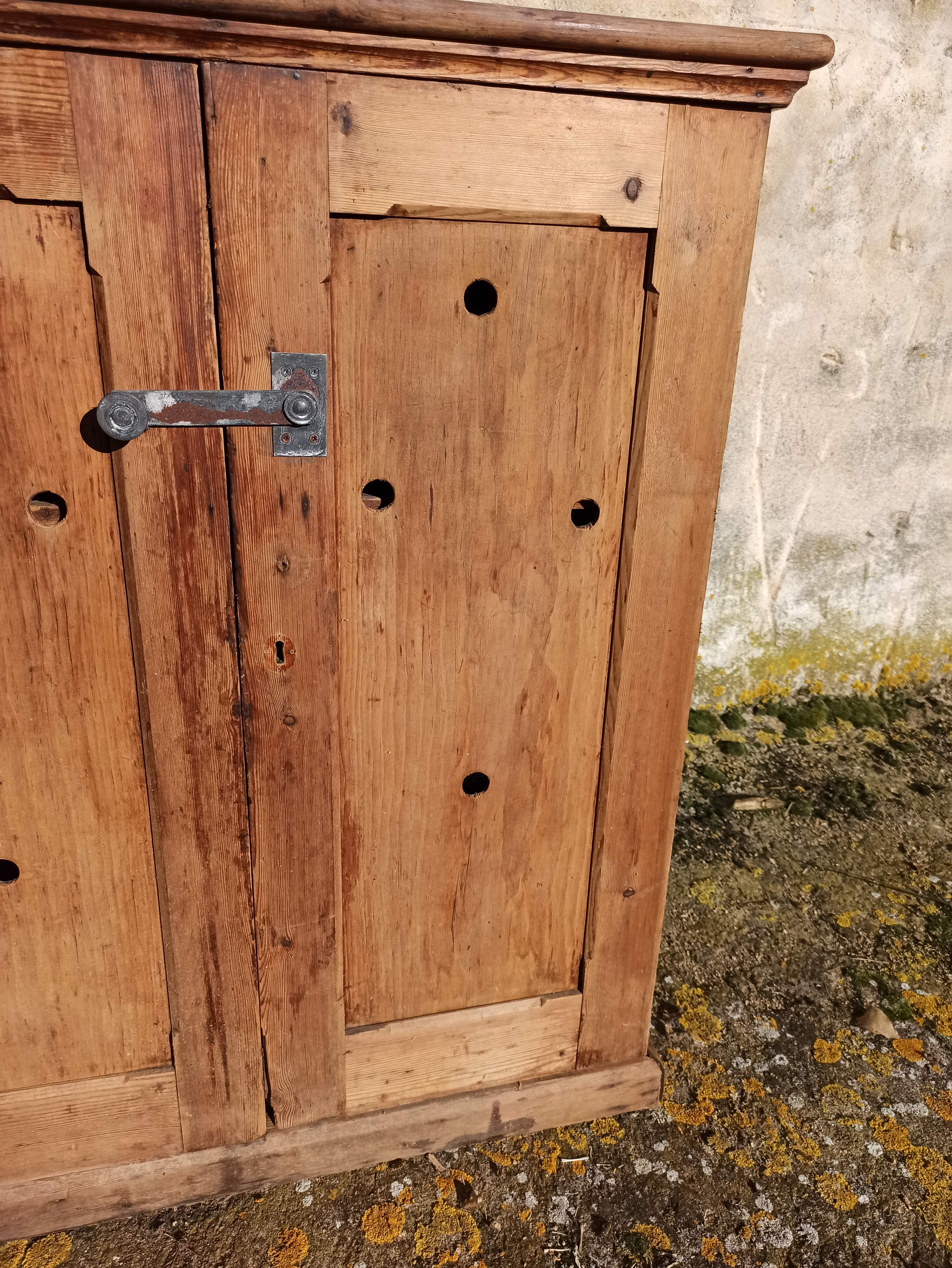 Low sideboard 2 doors