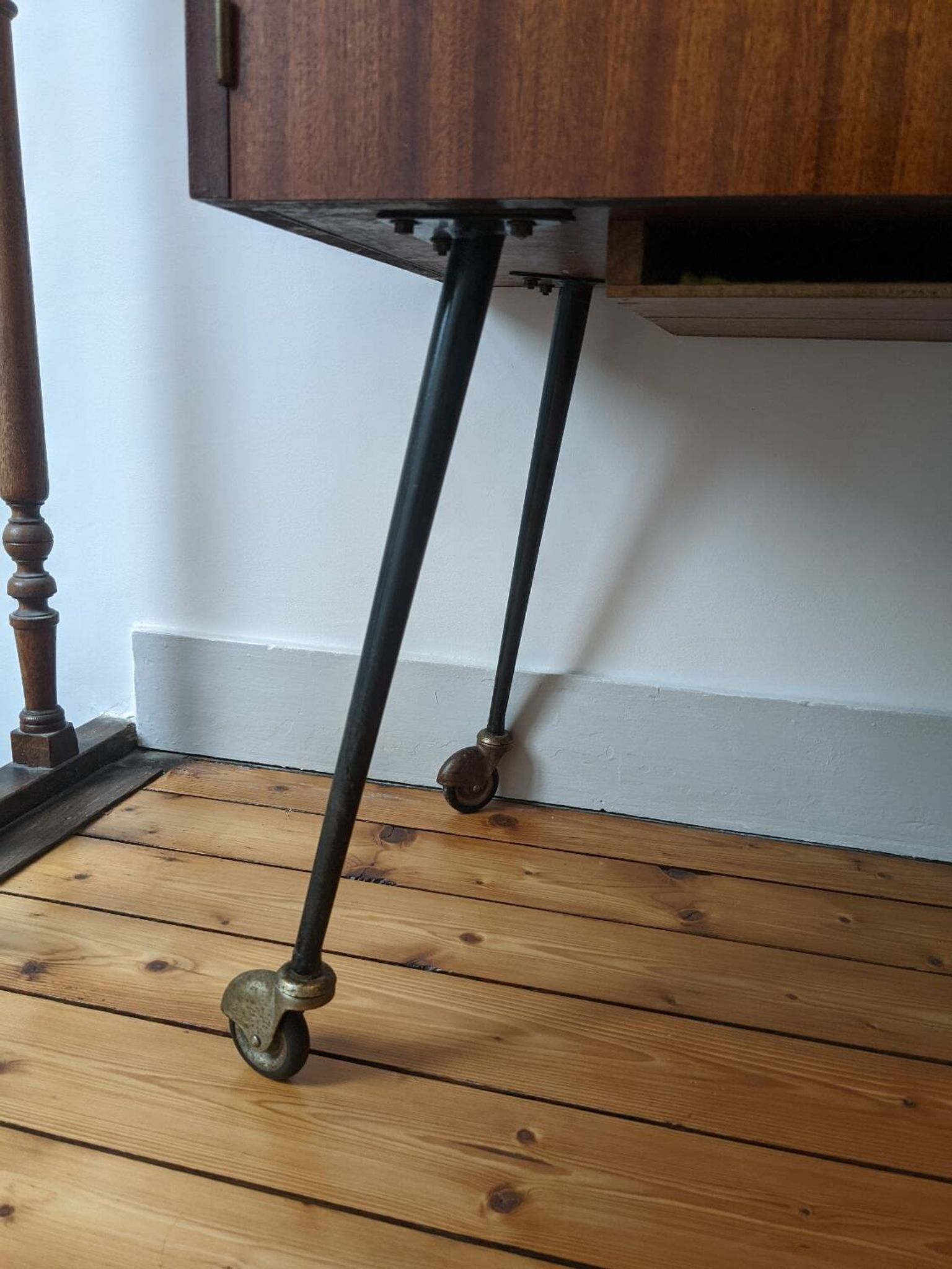 Vintage bar/TV cabinet