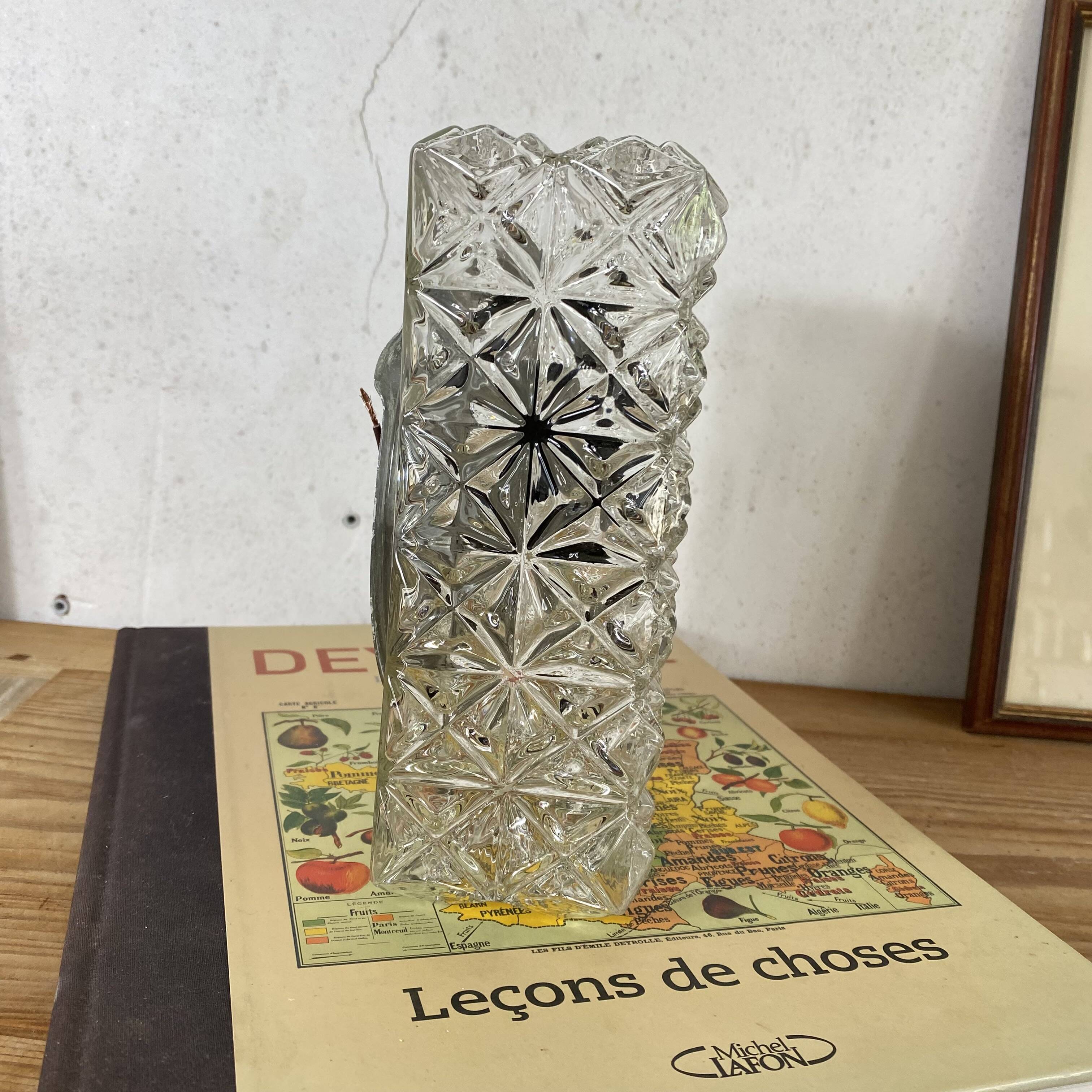 Square wall light or ceiling light in transparent glass, vintage fixture.