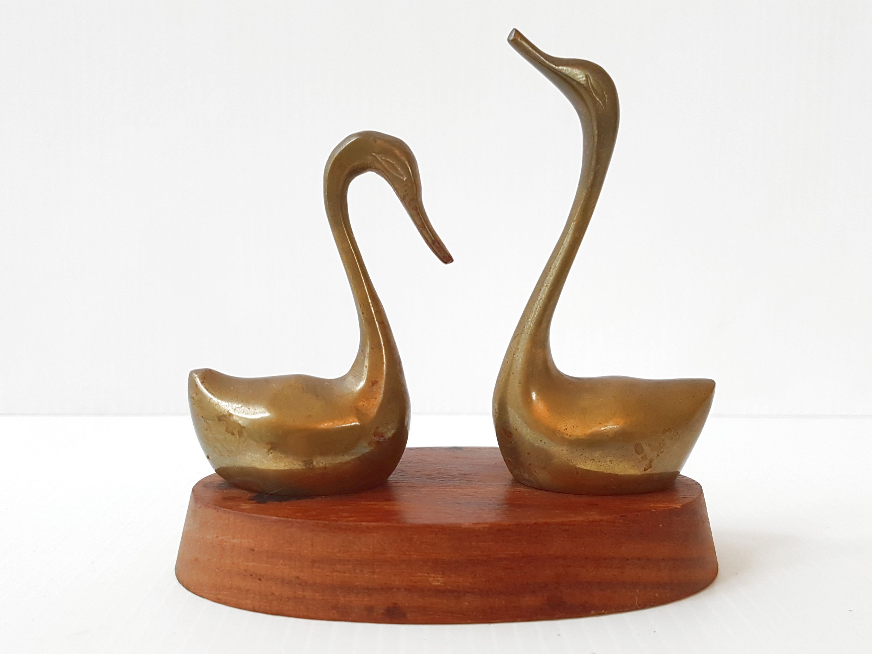 Paire de cygnes en teck & laiton 1970 vintage