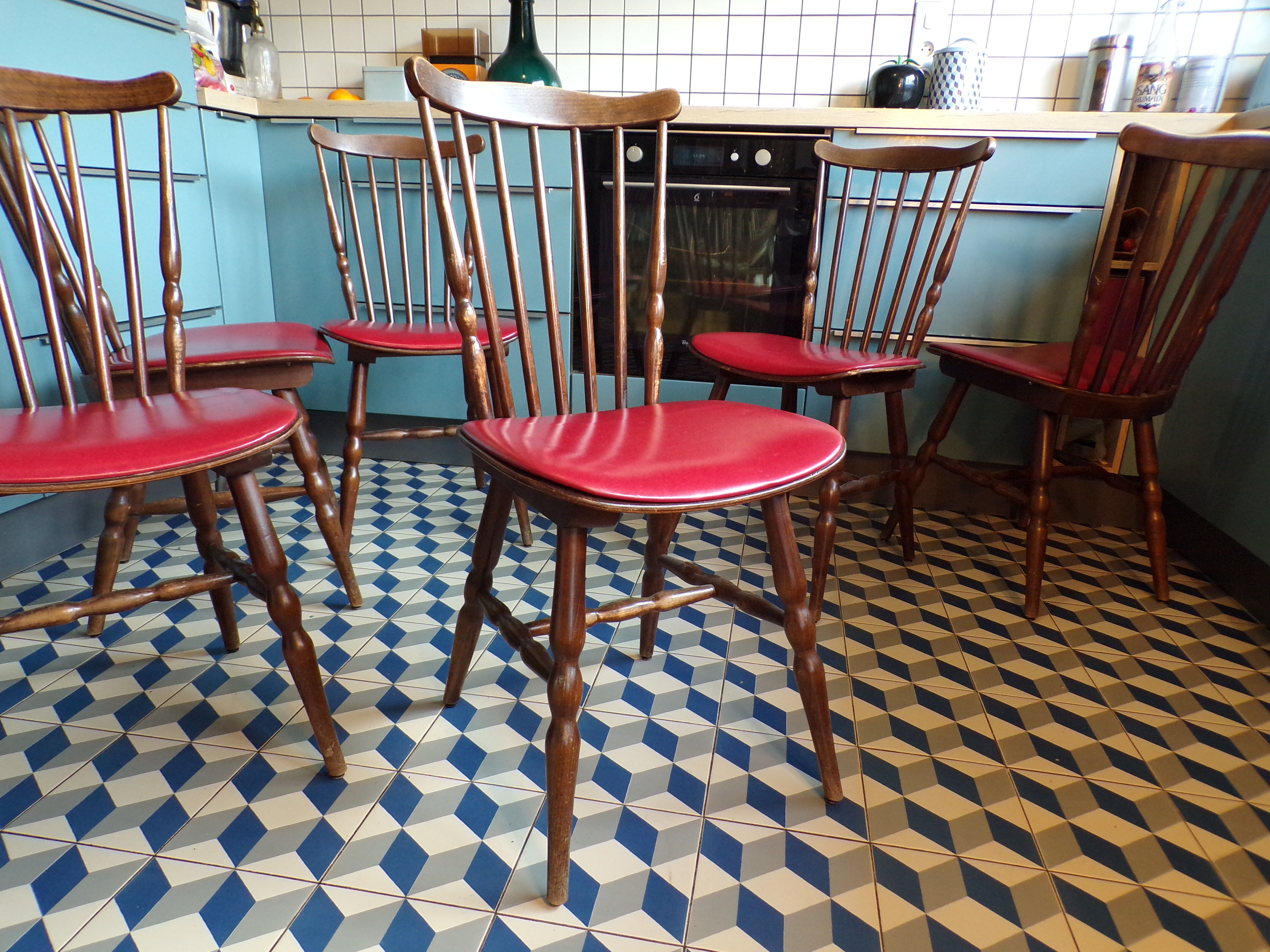 Suite 6 Baumann Tacoma Boston bistro chairs