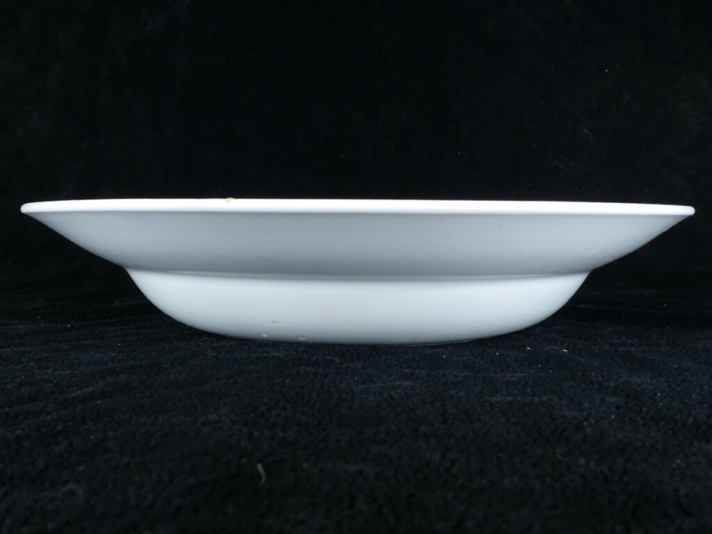 Round art deco faience dish of st amand no digoin