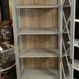 Glass cabinet with 3 sides