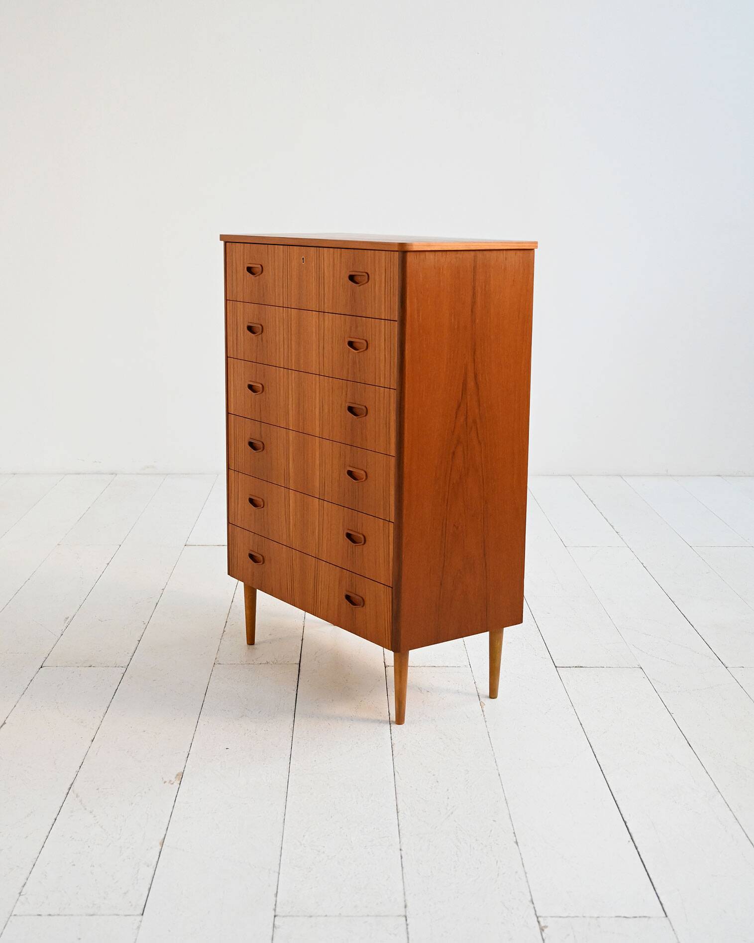 Commode en teck scandinave, années 1960